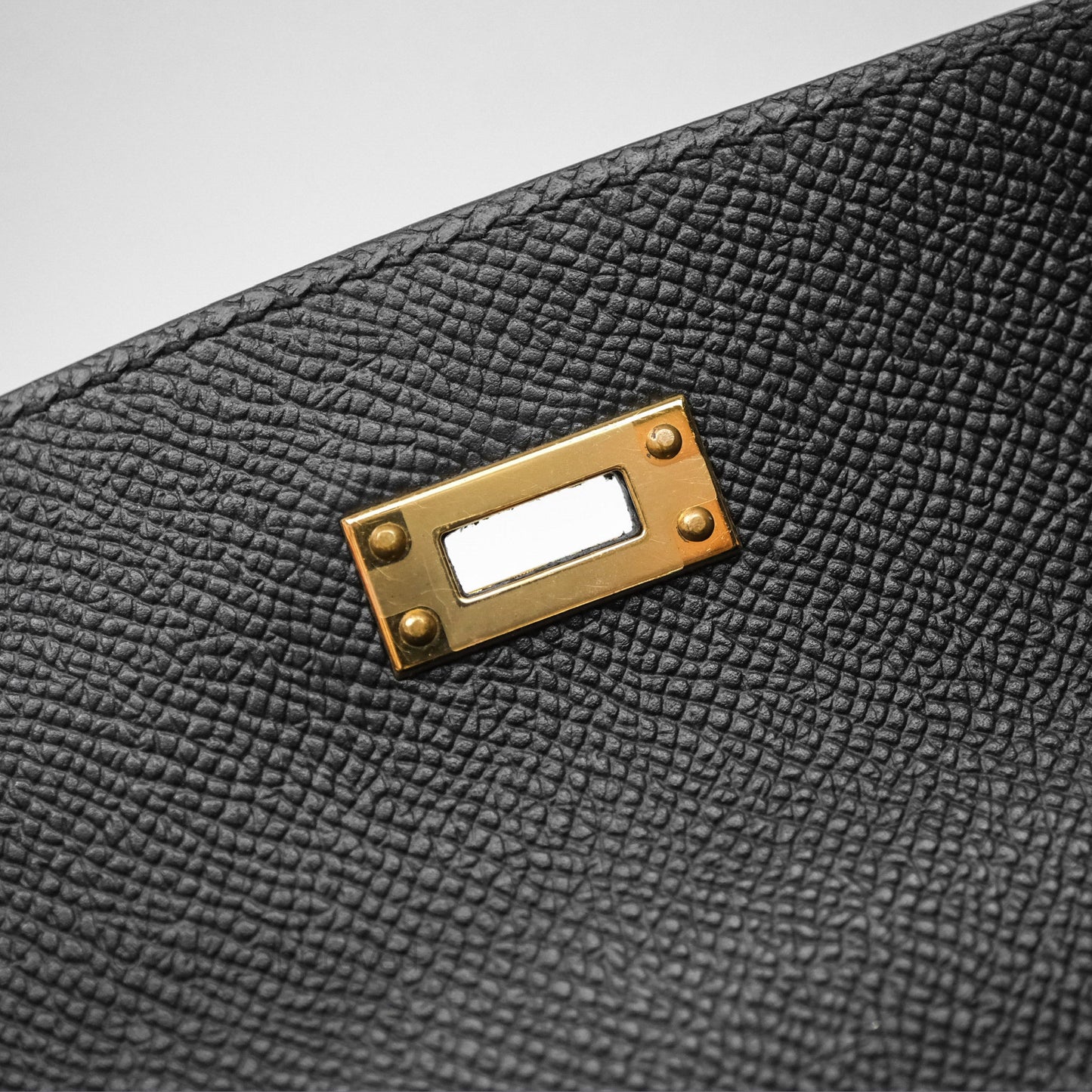 Hermès Kelly 25 Sellier Black Noir 89 Veau Epsom Gold Hardware