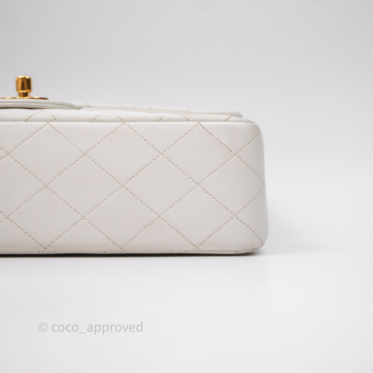 Chanel Classic Vintage Double Flap M/L White Lambskin 24K Gold Hardware