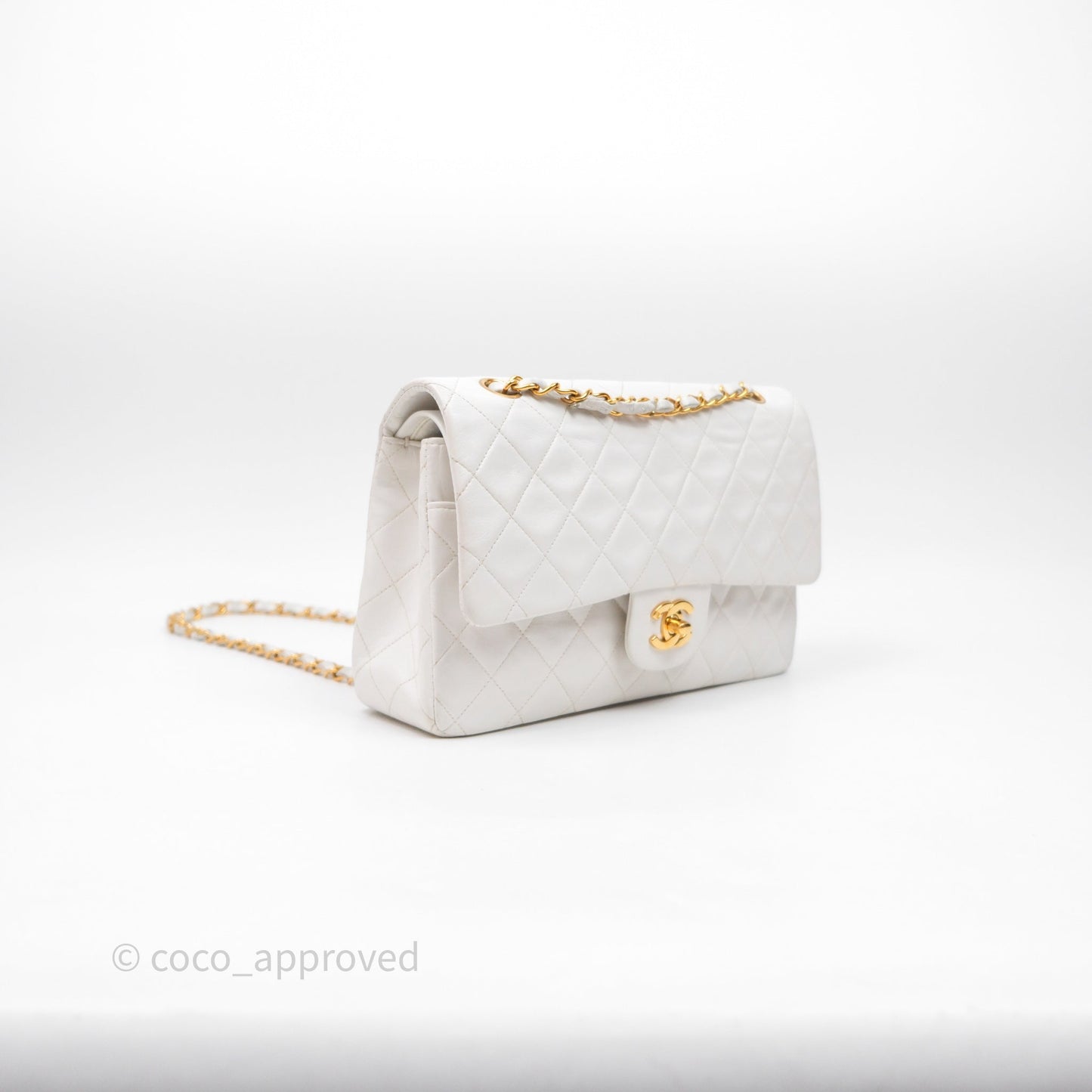 Chanel Classic Vintage Double Flap M/L White Lambskin 24K Gold Hardware