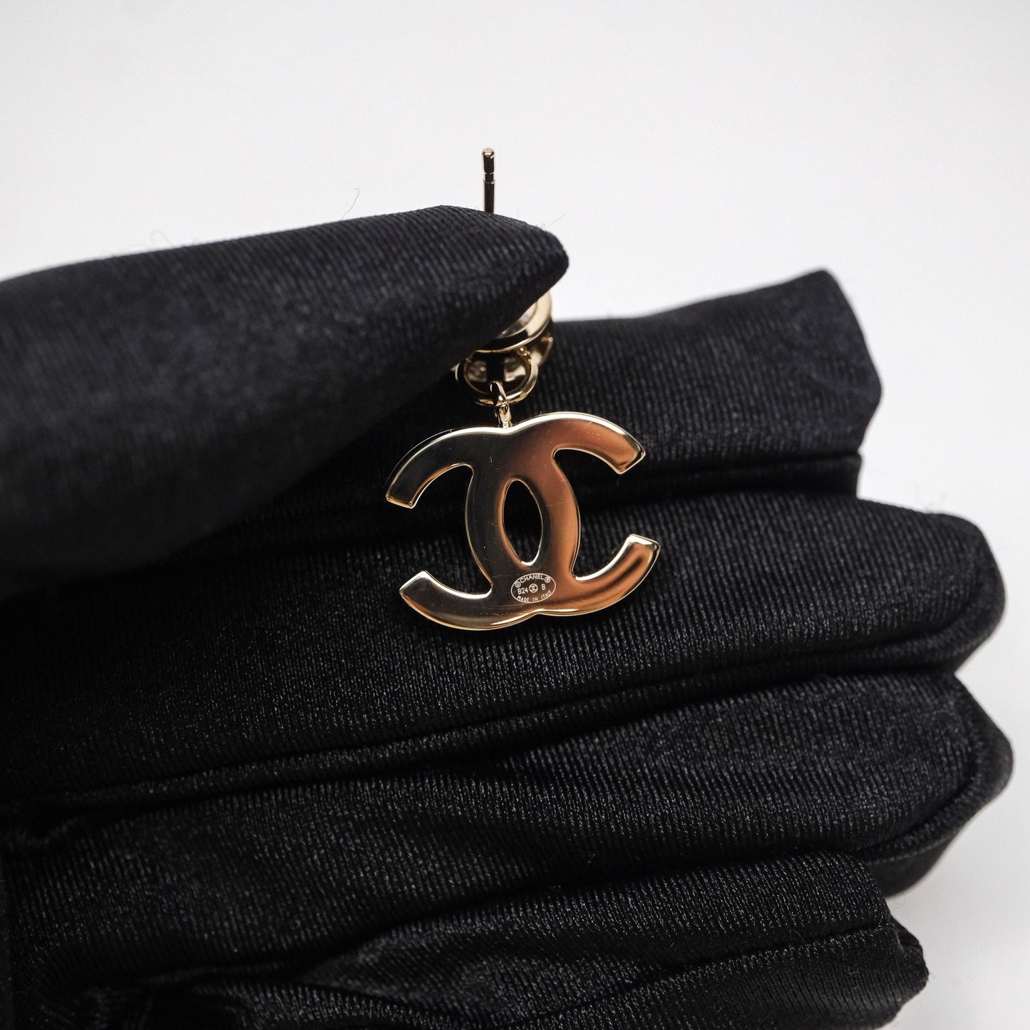 Chanel CC Heart Crystal Drop Earrings Gold Tone 24B