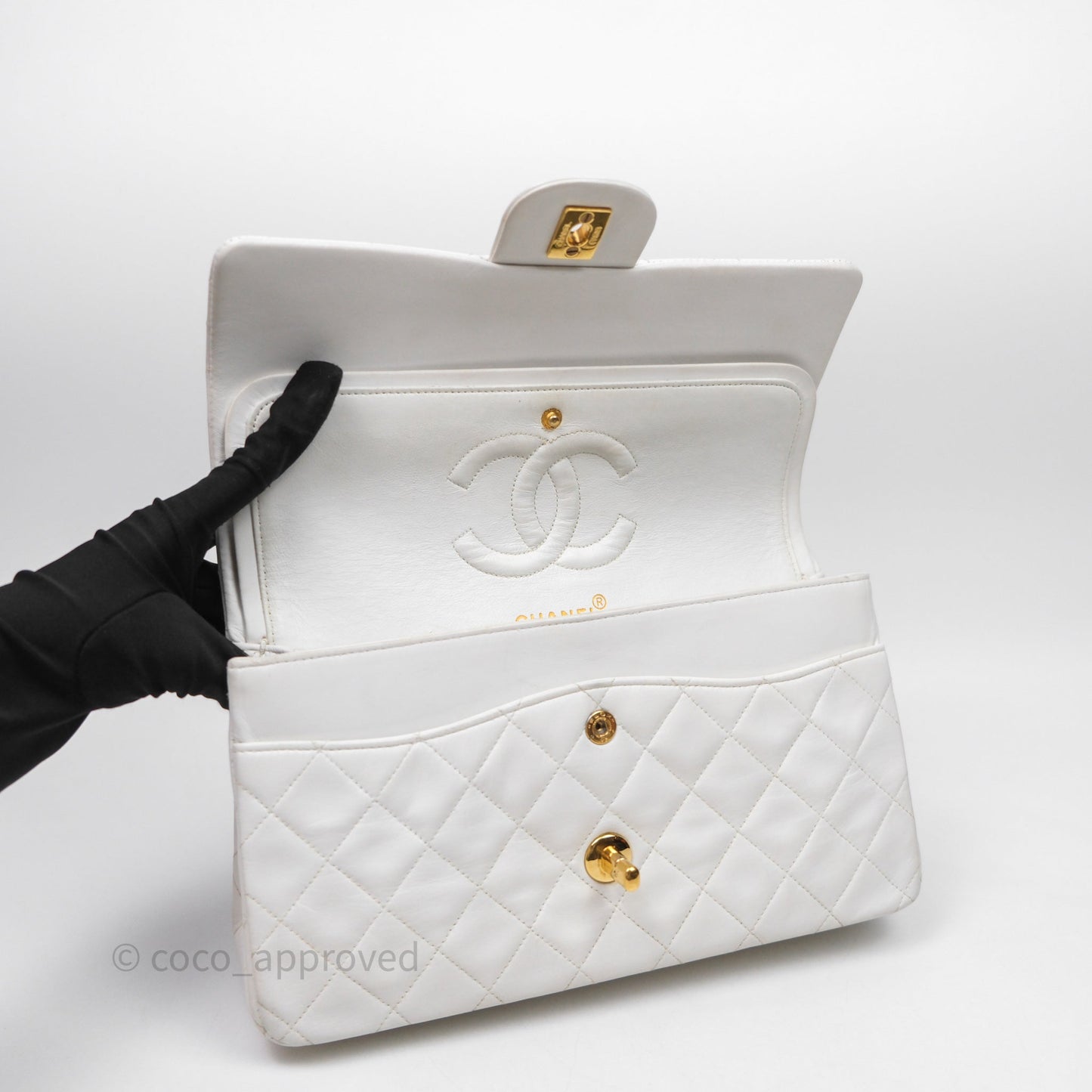 Chanel Classic Vintage Double Flap M/L White Lambskin 24K Gold Hardware