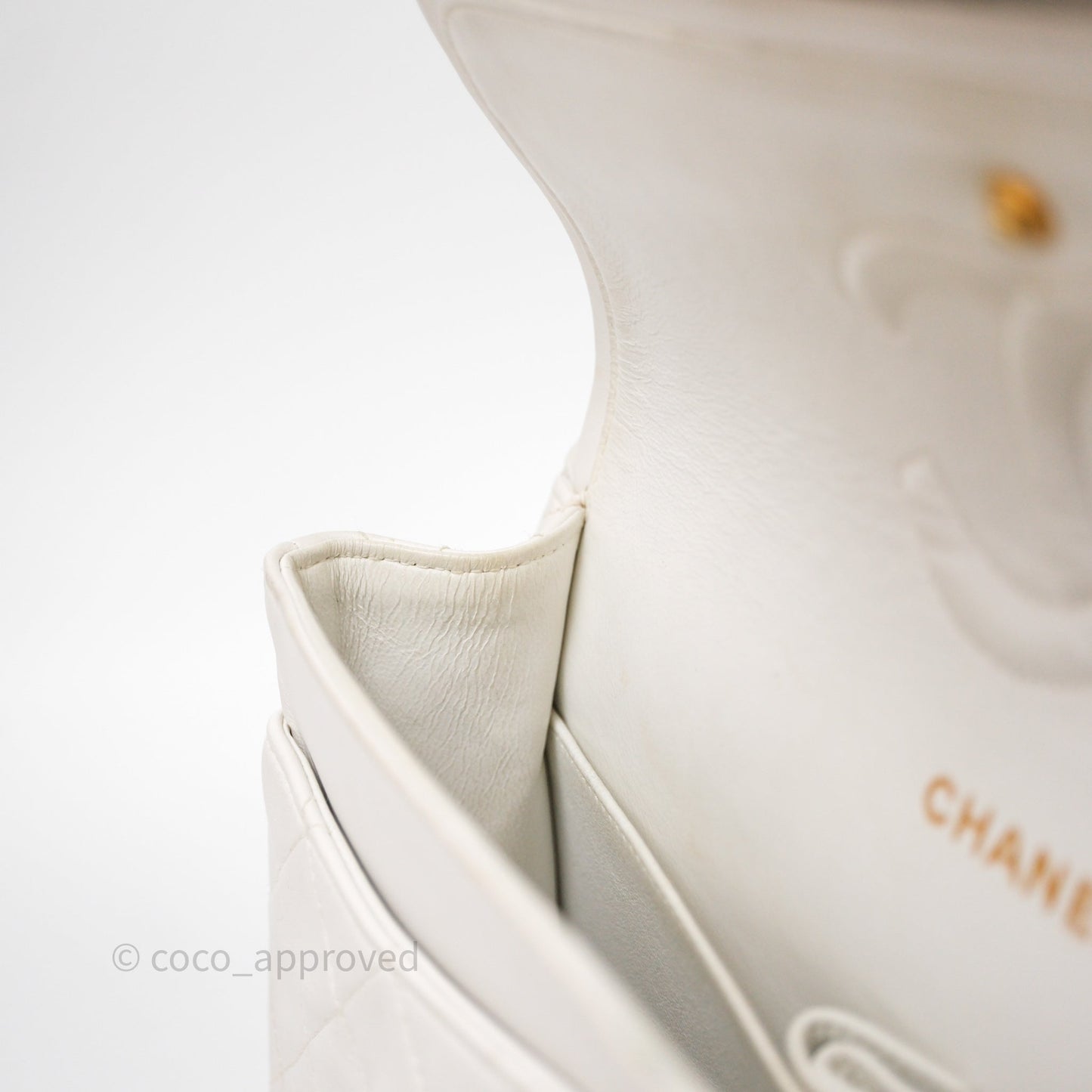 Chanel Classic Vintage Double Flap M/L White Lambskin 24K Gold Hardware