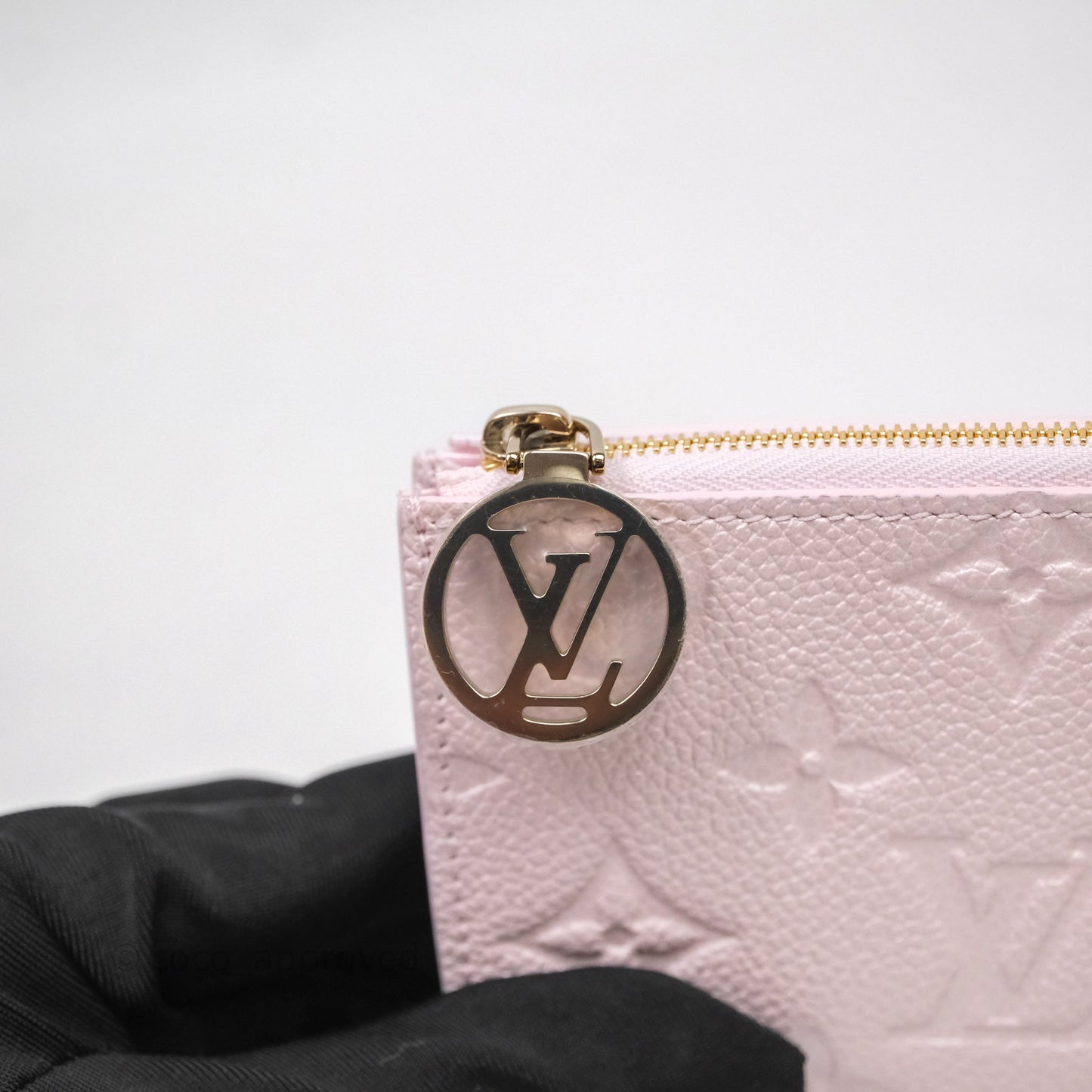 Louis Vuitton Lisa Wallet Snowy Pearl Monogram