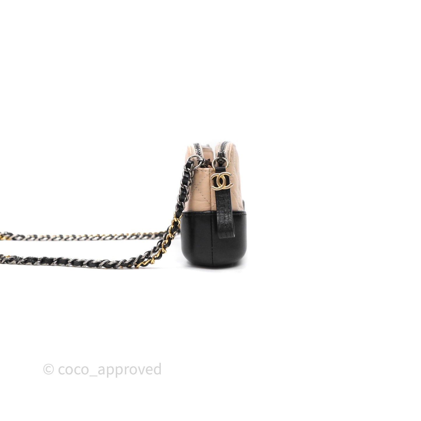 Chanel Gabrielle Clutch With Chain Aged Calfskin Black Beige Mixed Hardware
