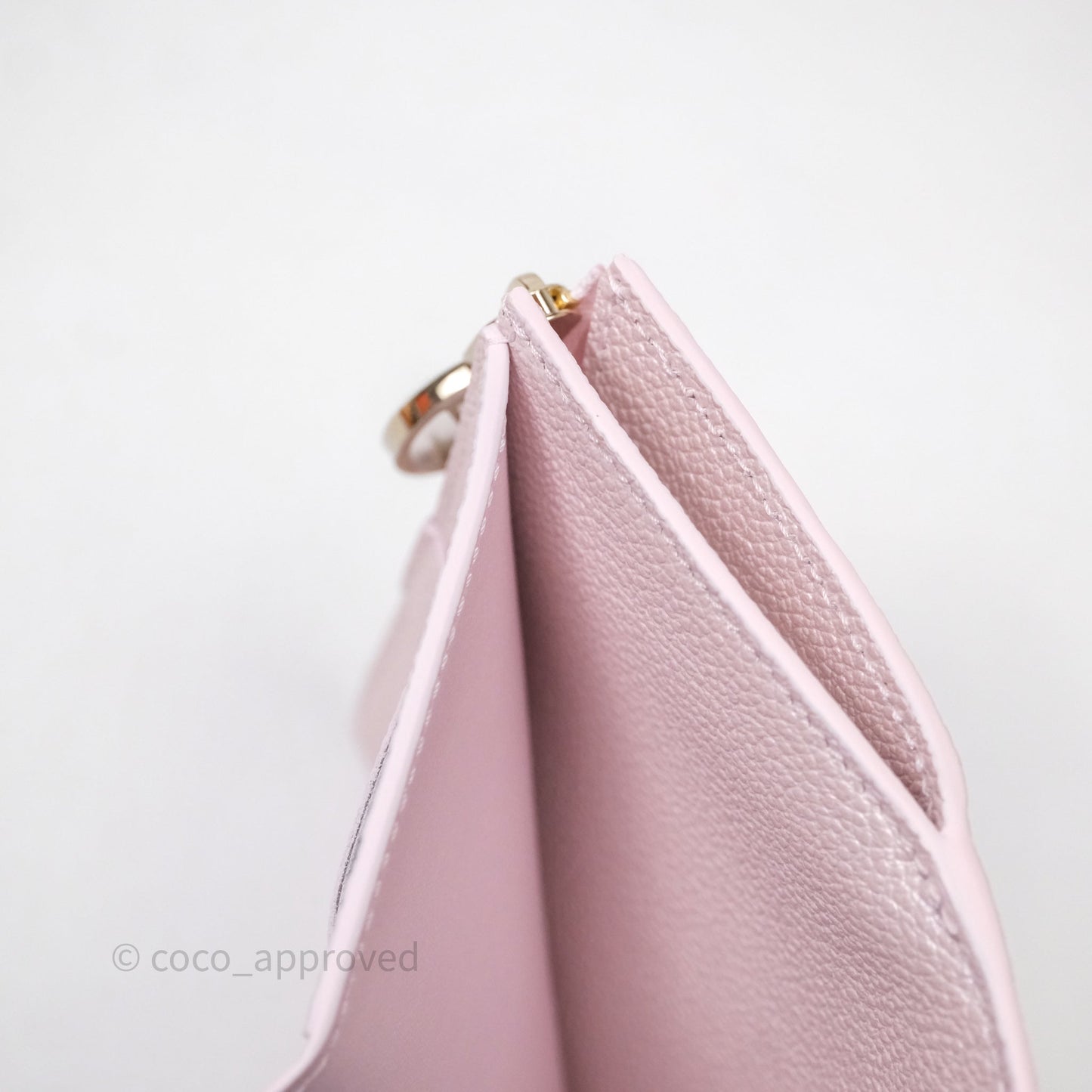 Louis Vuitton Lisa Wallet Snowy Pearl Monogram