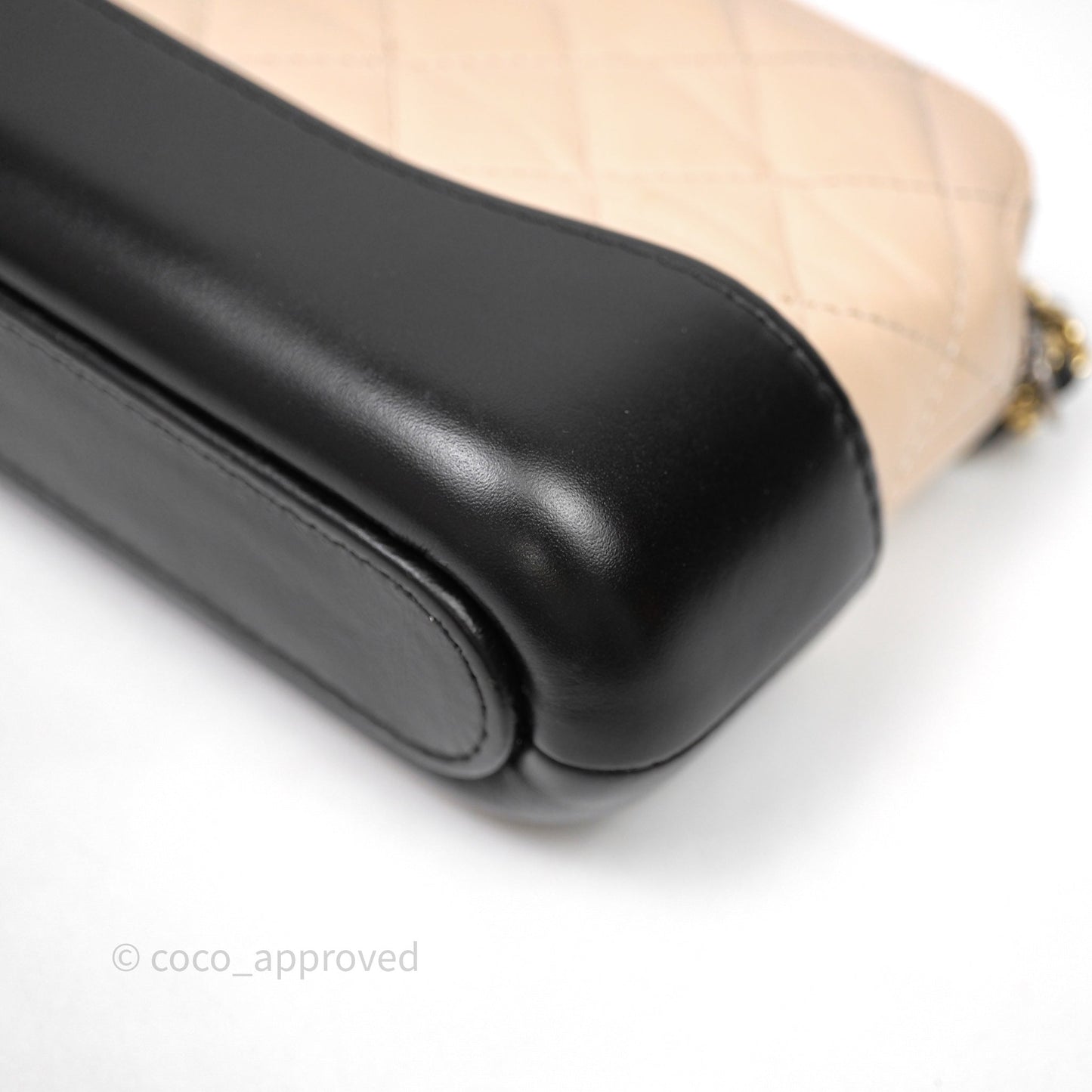 Chanel Gabrielle Clutch With Chain Aged Calfskin Black Beige Mixed Hardware