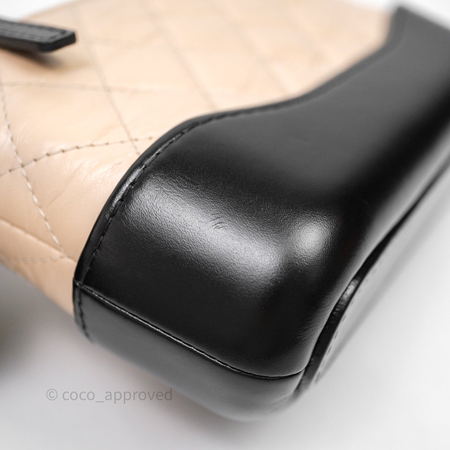Chanel Gabrielle Clutch With Chain Aged Calfskin Black Beige Mixed Hardware
