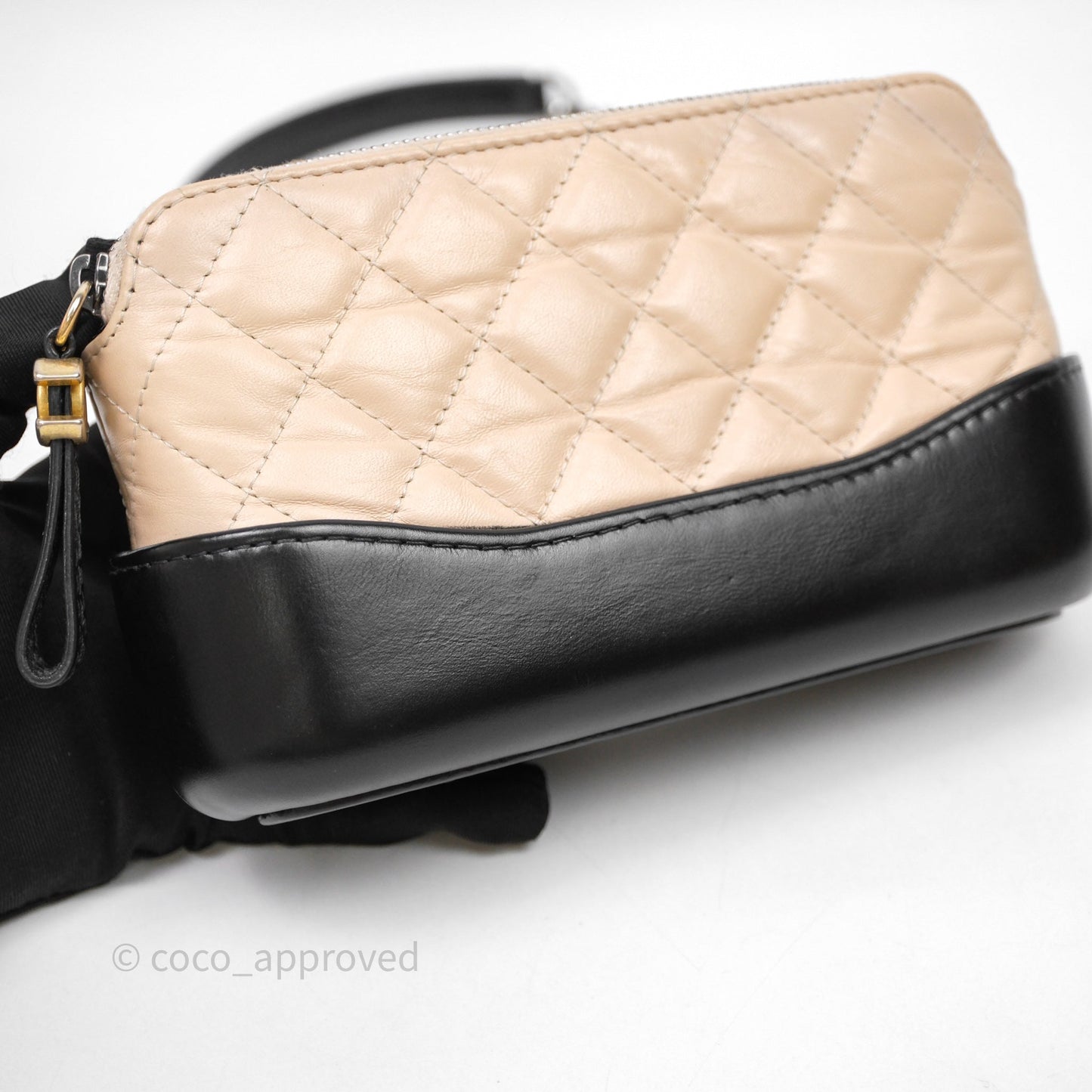Chanel Gabrielle Clutch With Chain Aged Calfskin Black Beige Mixed Hardware