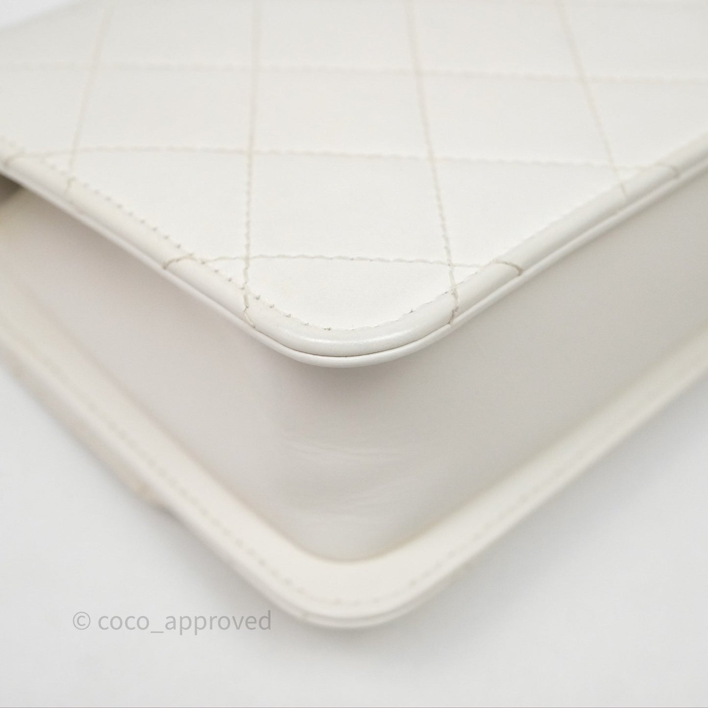 Chanel Quilted Perfect Fit Adjustable White Calfskin Gold Hardware