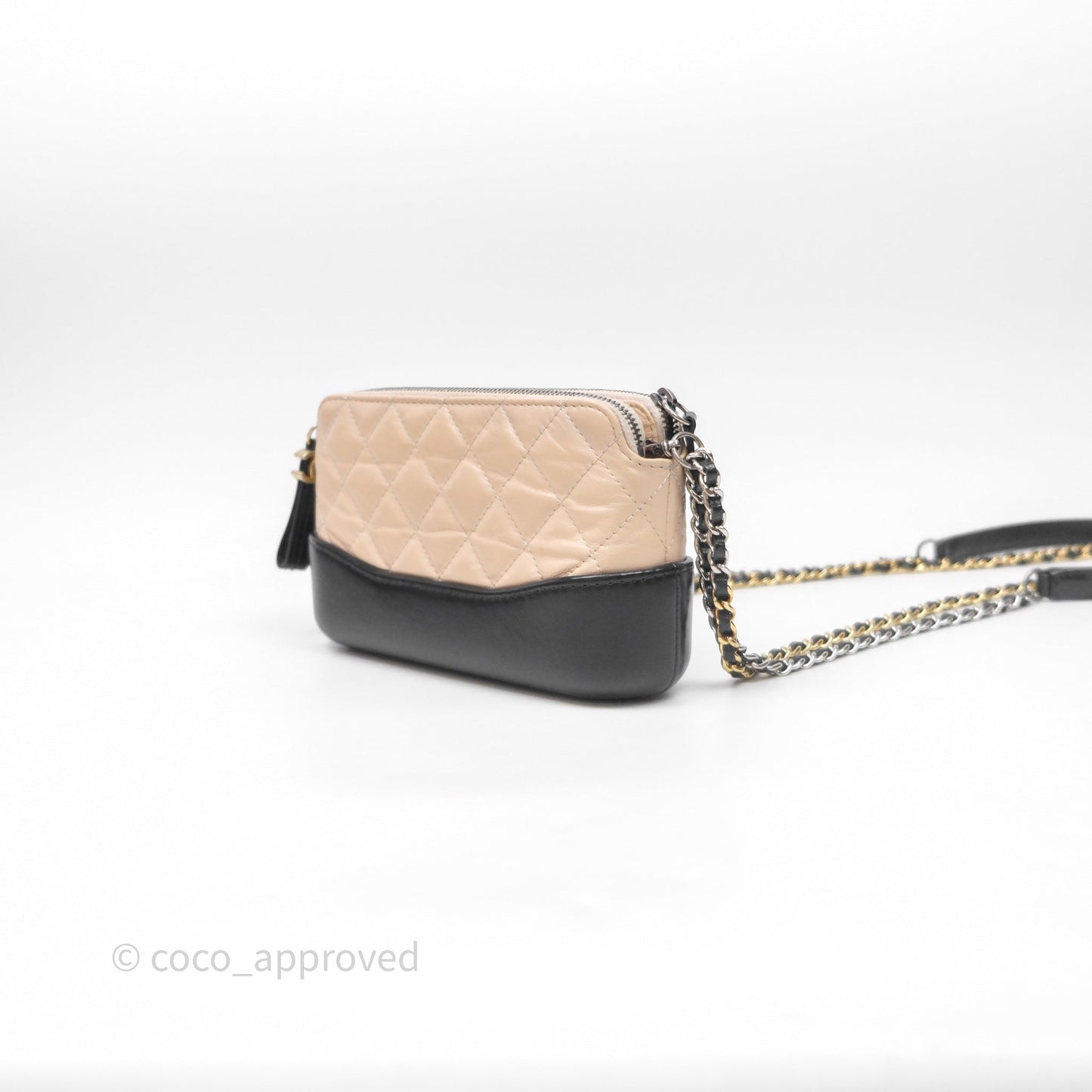 Chanel Gabrielle Clutch With Chain Aged Calfskin Black Beige Mixed Hardware