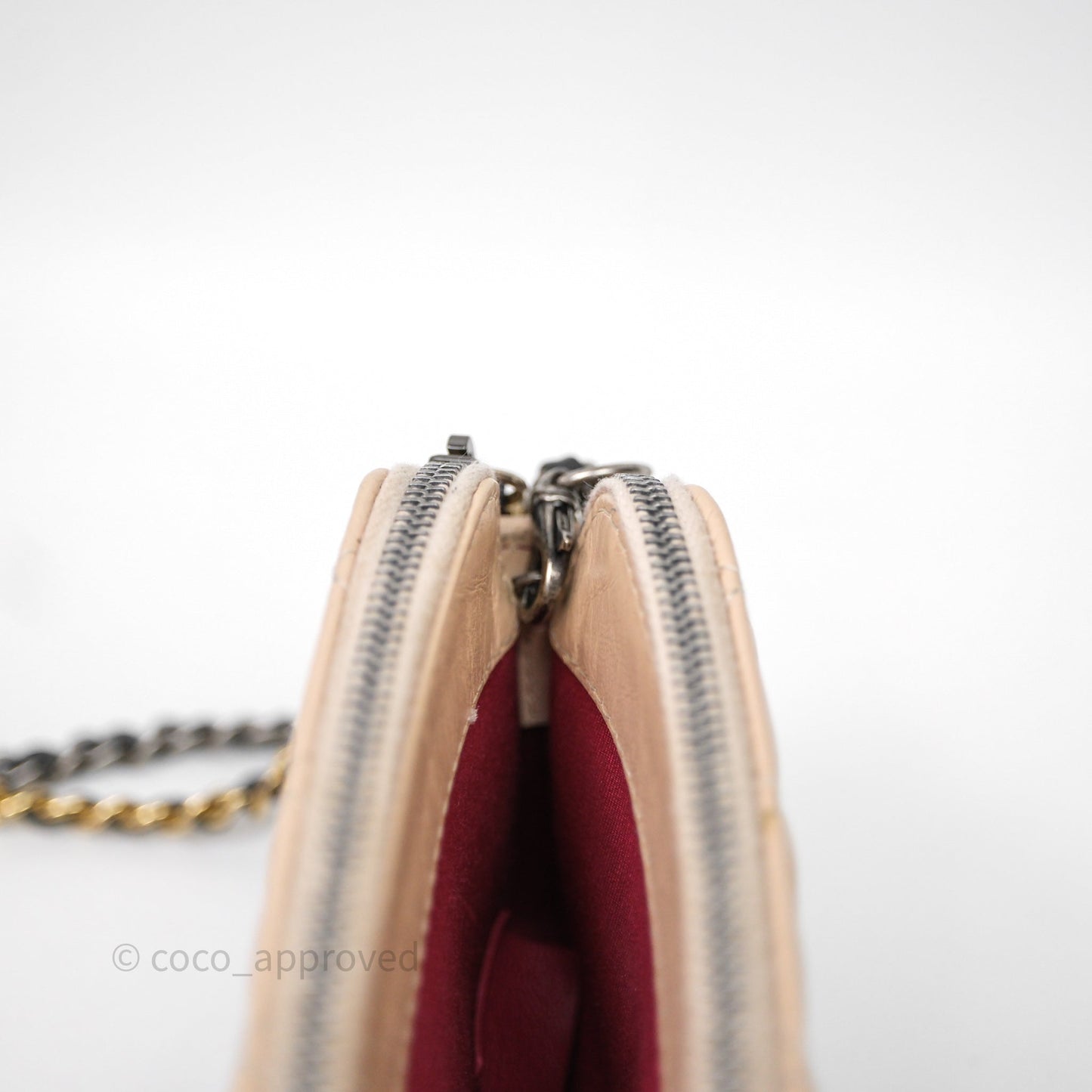 Chanel Gabrielle Clutch With Chain Aged Calfskin Black Beige Mixed Hardware