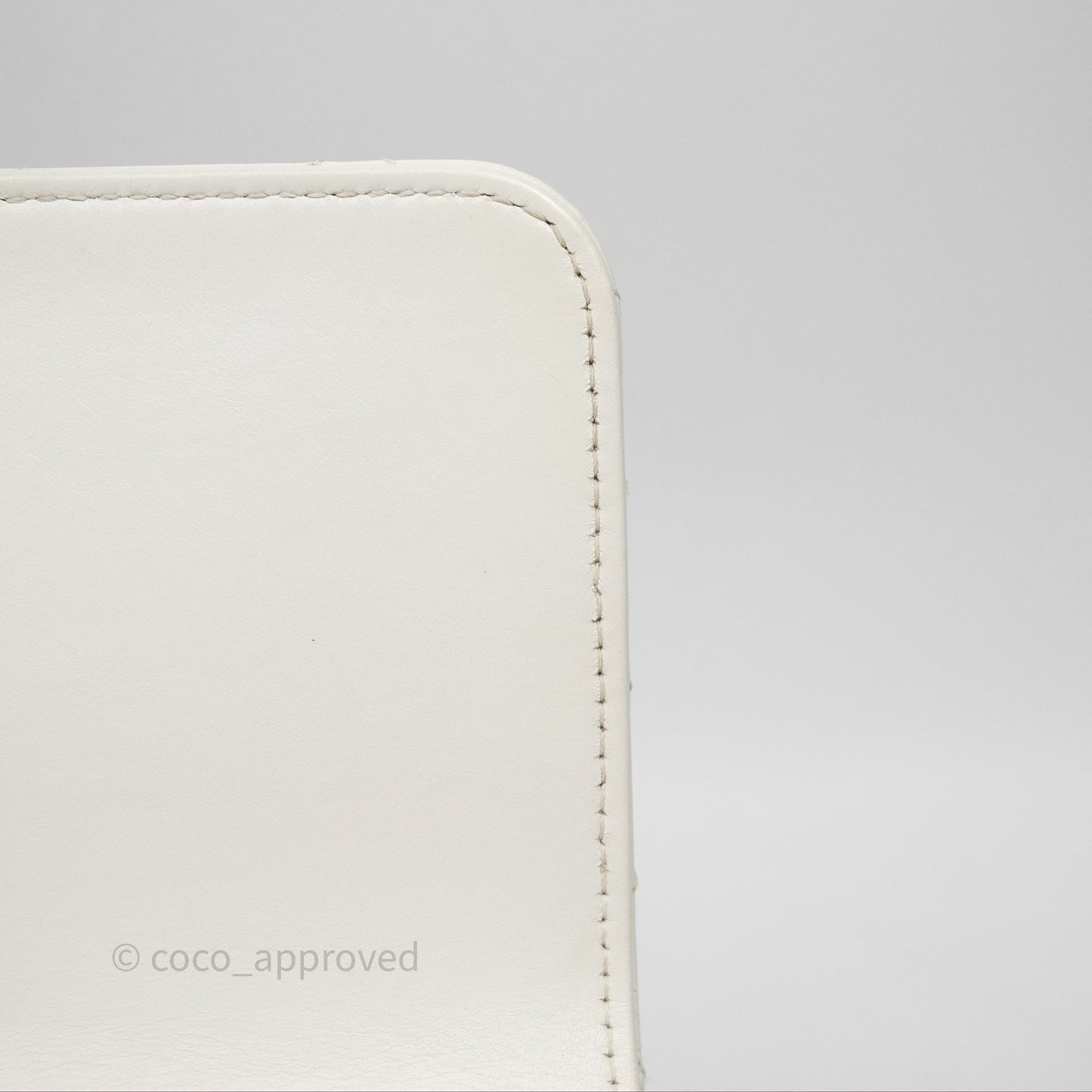 Chanel Quilted Perfect Fit Adjustable White Calfskin Gold Hardware