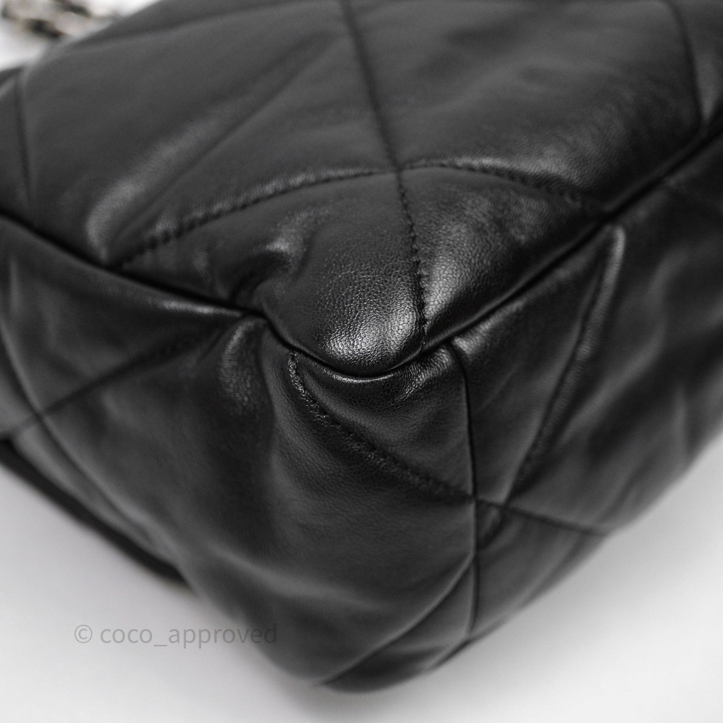 Chanel 19 Medium Black Mixed Hardware