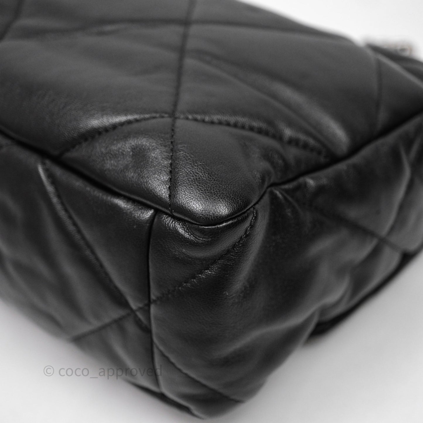 Chanel 19 Medium Black Mixed Hardware