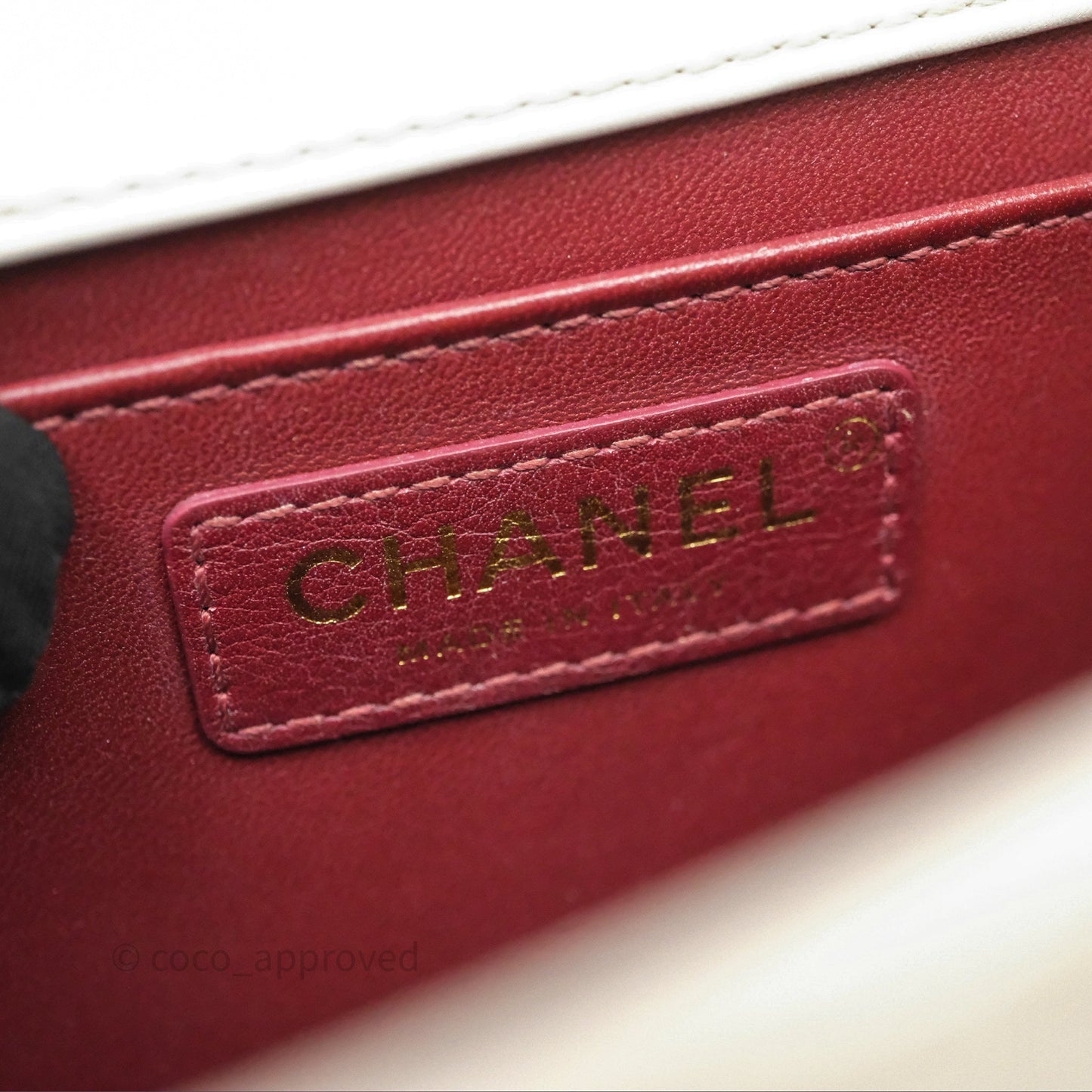 Chanel Quilted Perfect Fit Adjustable White Calfskin Gold Hardware