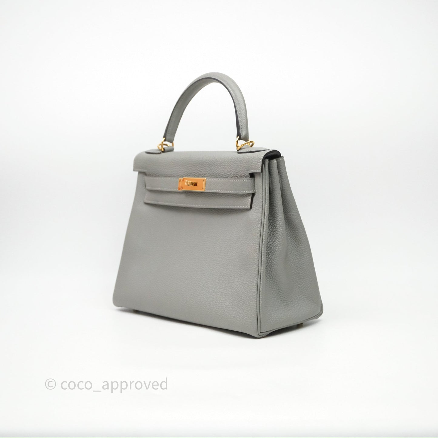 Hermès Kelly 28 Gris Mouette 4Z Togo Gold Hardware
