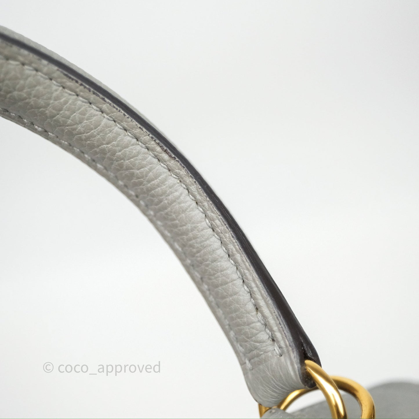 Hermès Kelly 28 Gris Mouette 4Z Togo Gold Hardware