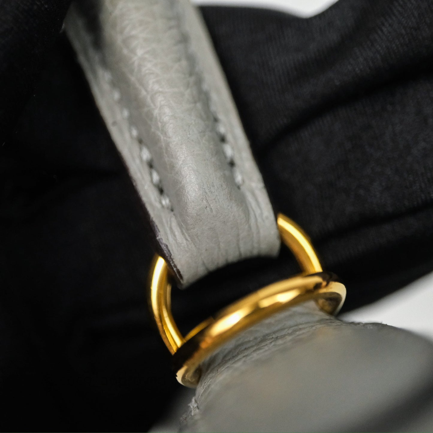 Hermès Kelly 28 Gris Mouette 4Z Togo Gold Hardware
