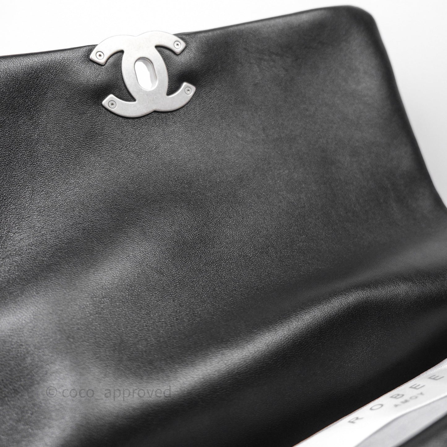 Chanel 19 Medium Black Mixed Hardware