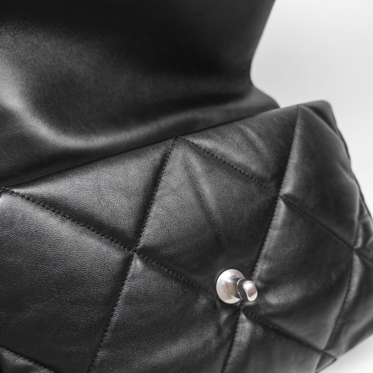 Chanel 19 Medium Black Mixed Hardware