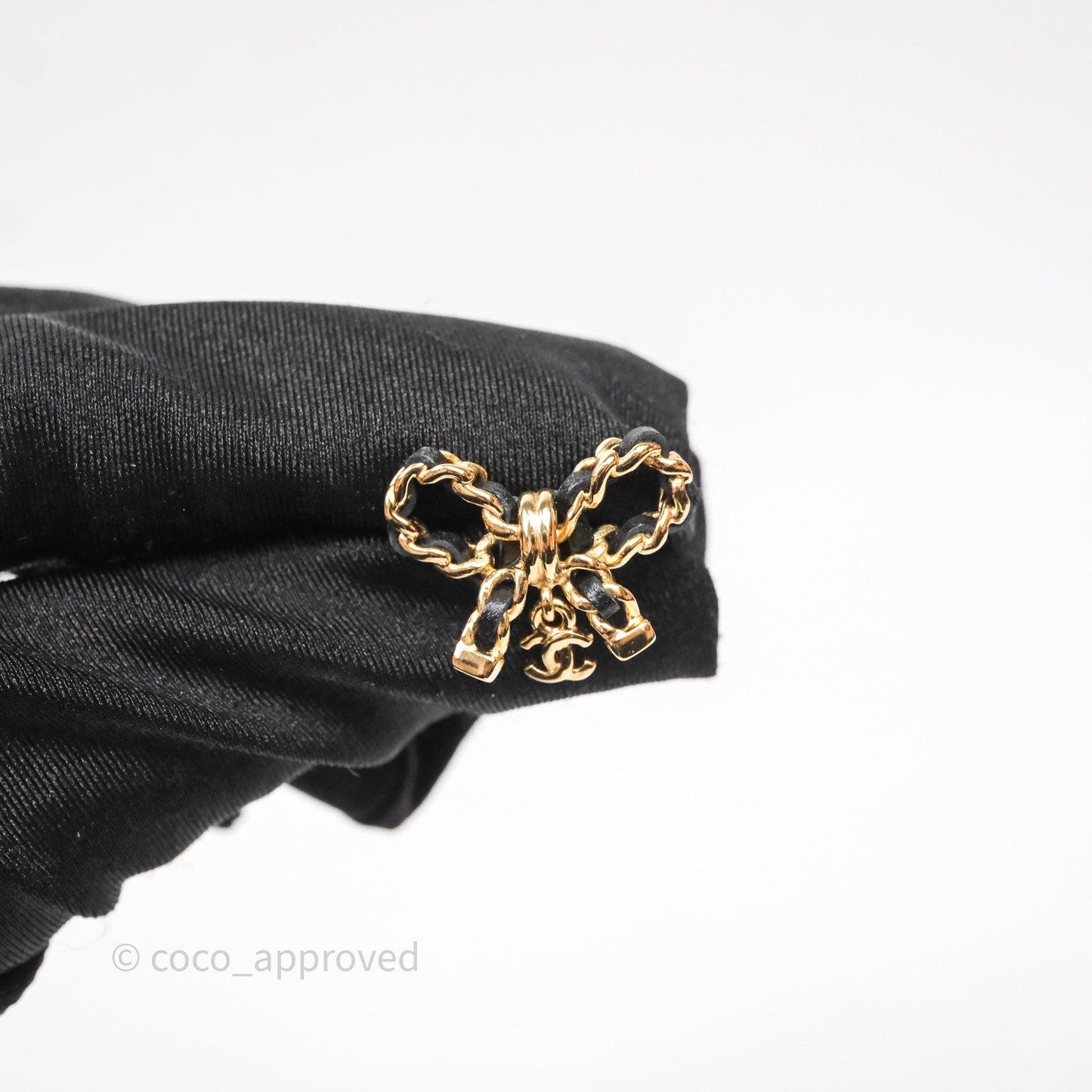 Chanel Woven Ribbon Bow Black Earrings Gold Tone 25V