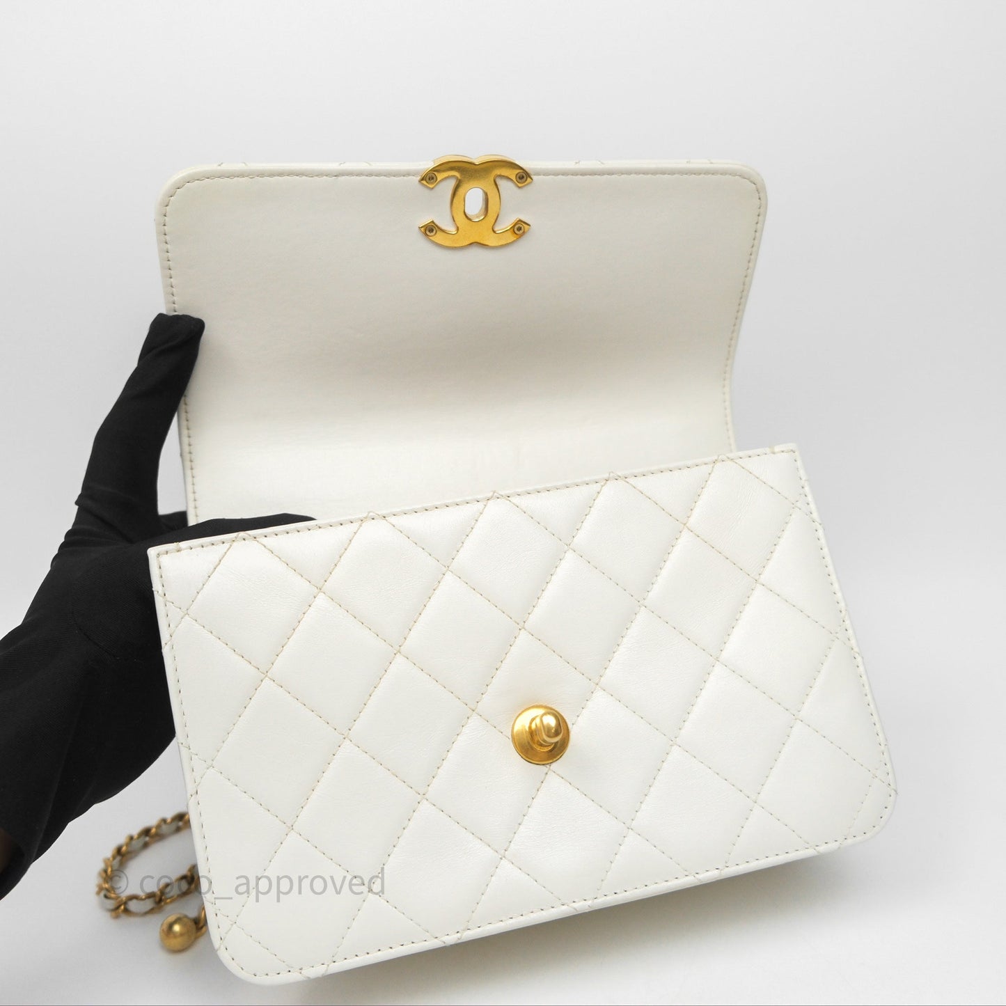Chanel Quilted Perfect Fit Adjustable White Calfskin Gold Hardware