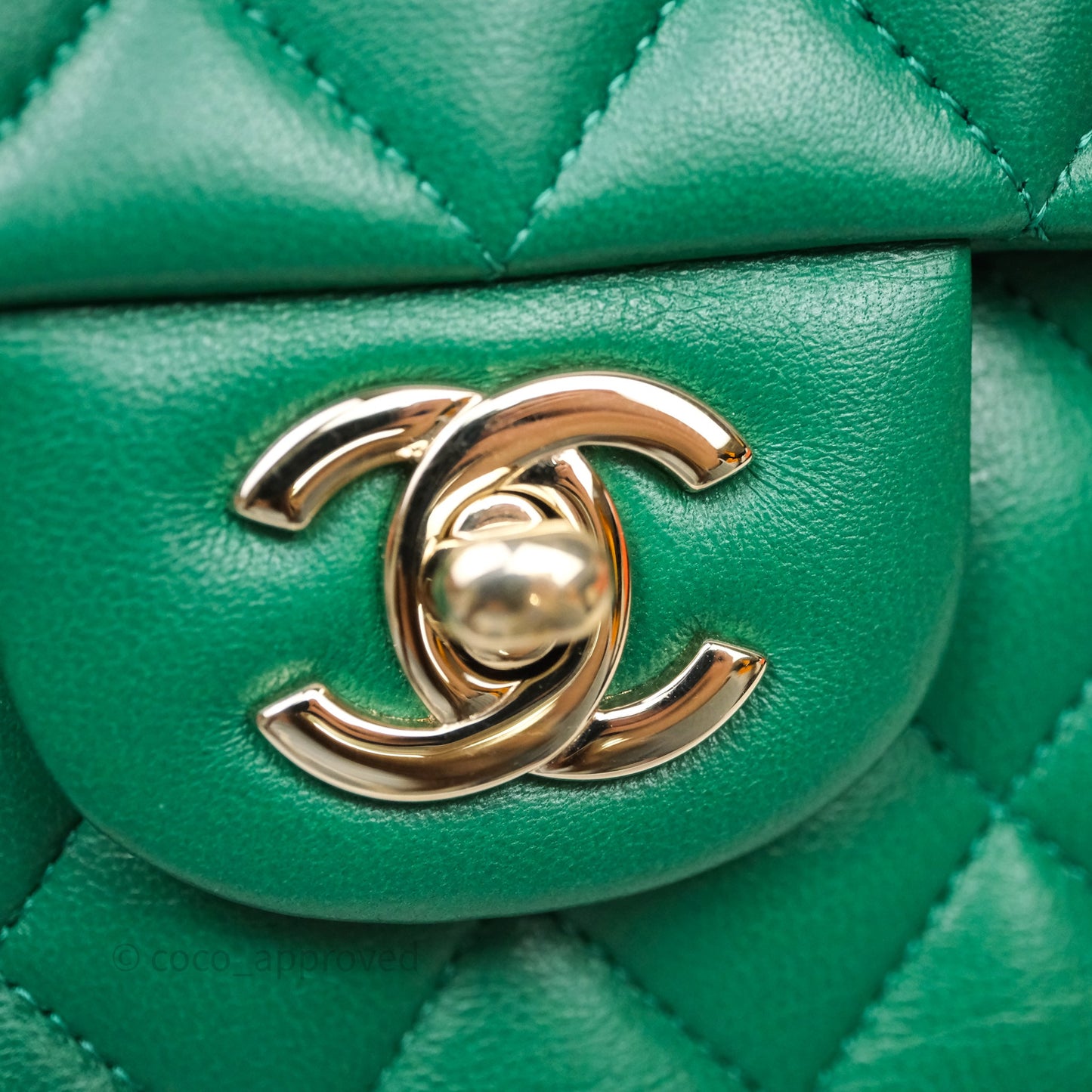 Chanel Classic M/L Medium Flap Quilted Green Lambskin Gold Hardware