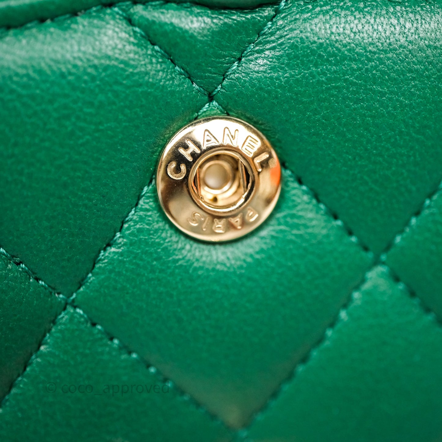 Chanel Classic M/L Medium Flap Quilted Green Lambskin Gold Hardware