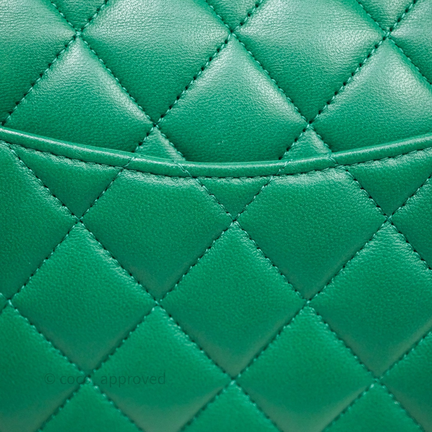 Chanel Classic M/L Medium Flap Quilted Green Lambskin Gold Hardware