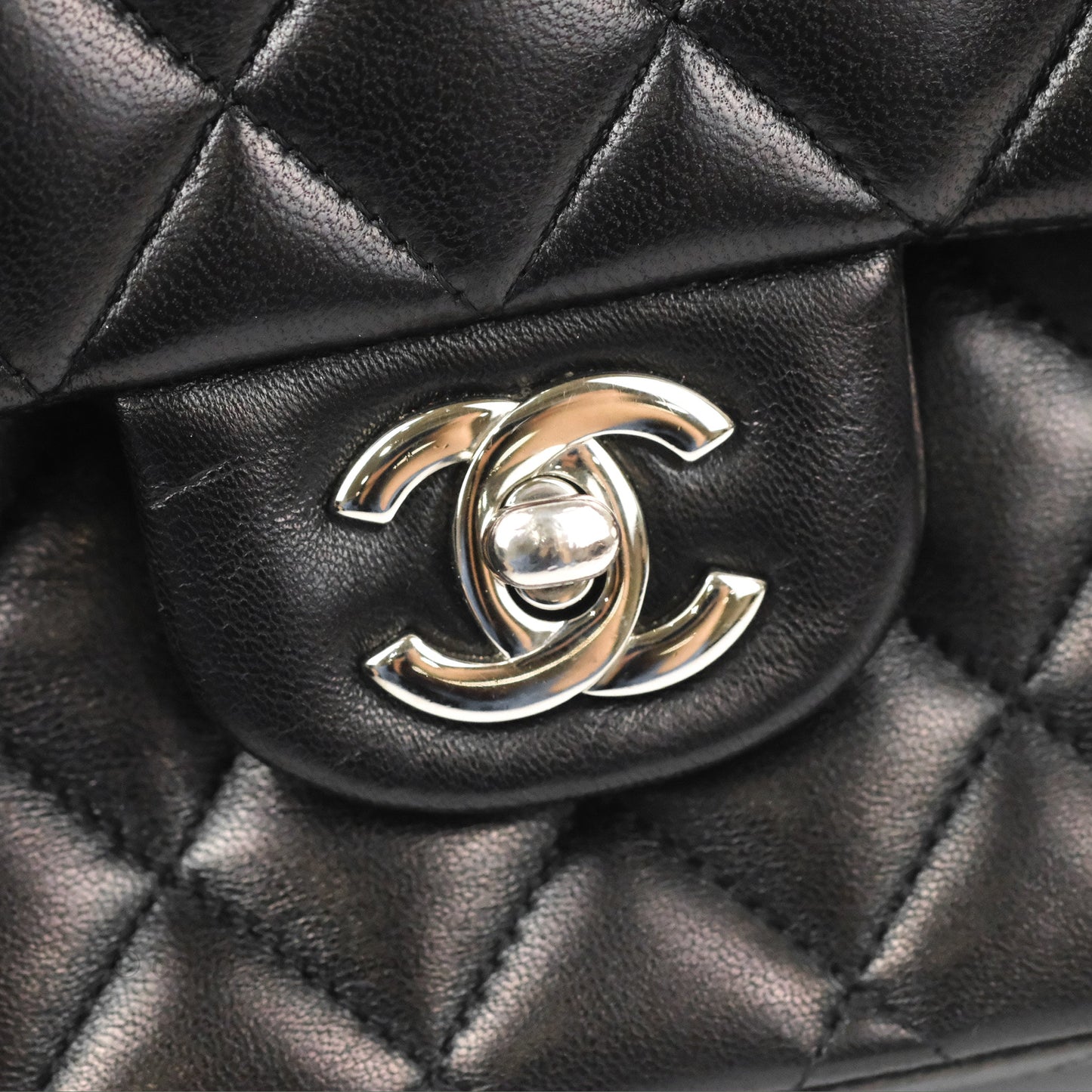 Chanel Classic M/L Medium Flap Quilted Black Lambskin Silver Hardware