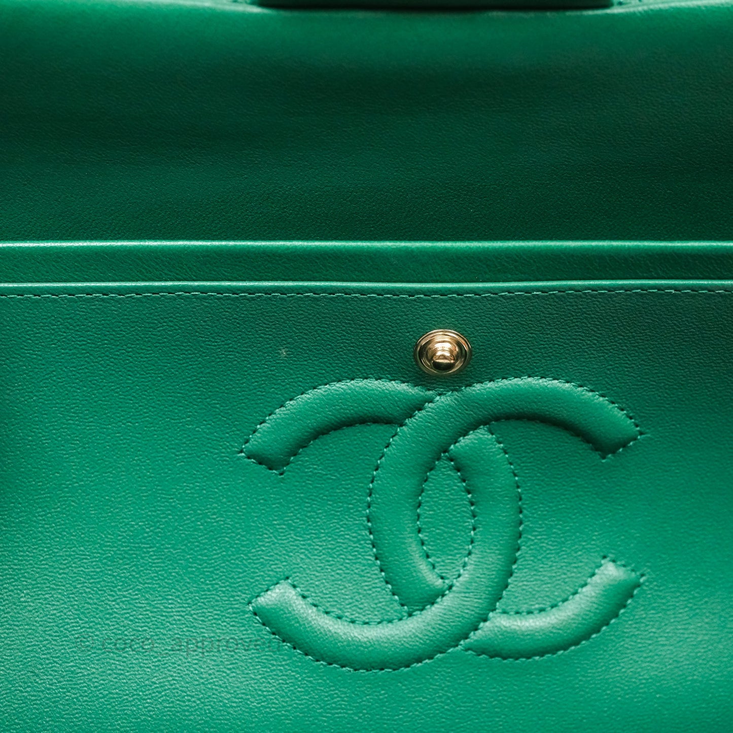 Chanel Classic M/L Medium Flap Quilted Green Lambskin Gold Hardware