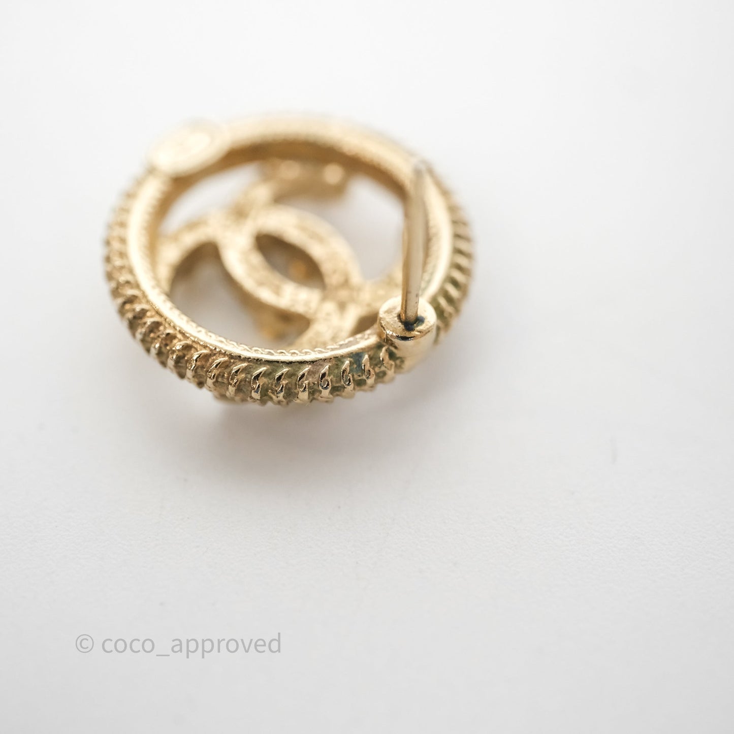 Chanel Round CC Crystals Pearl Earrings Gold Tone 19V