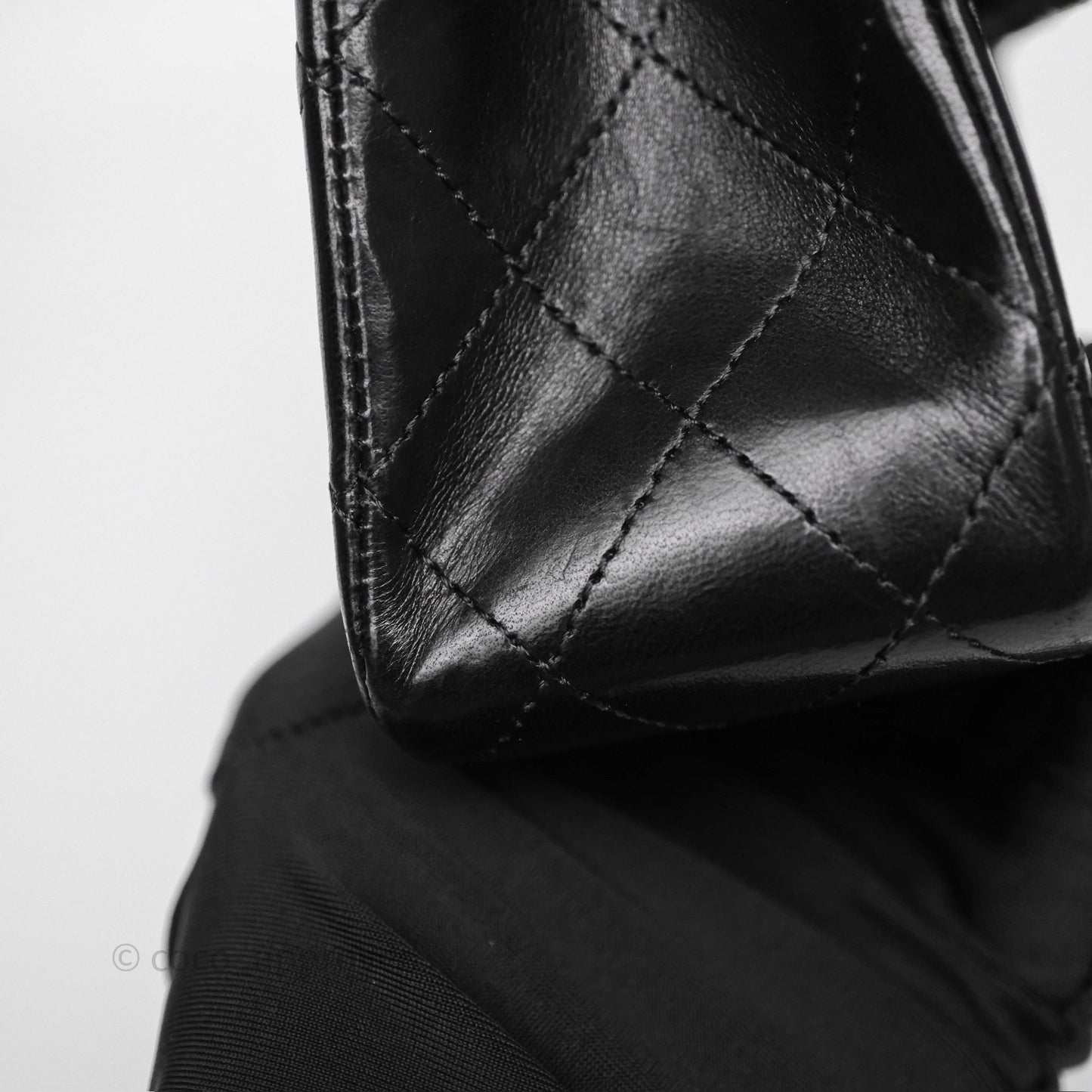 Chanel Classic M/L Medium Flap Quilted Black Lambskin Silver Hardware