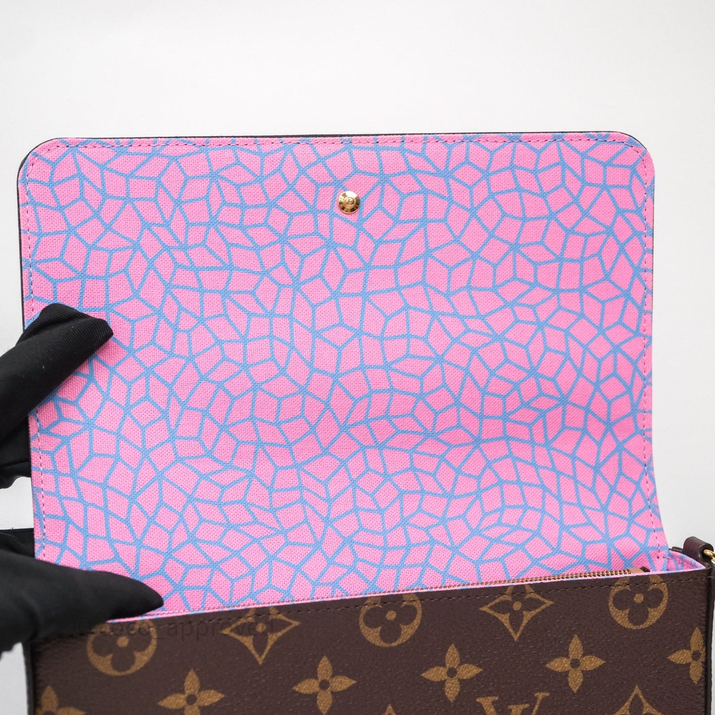Louis Vuitton X Yayoi Kusama Pochette Felicie in Monogram Pumpkins