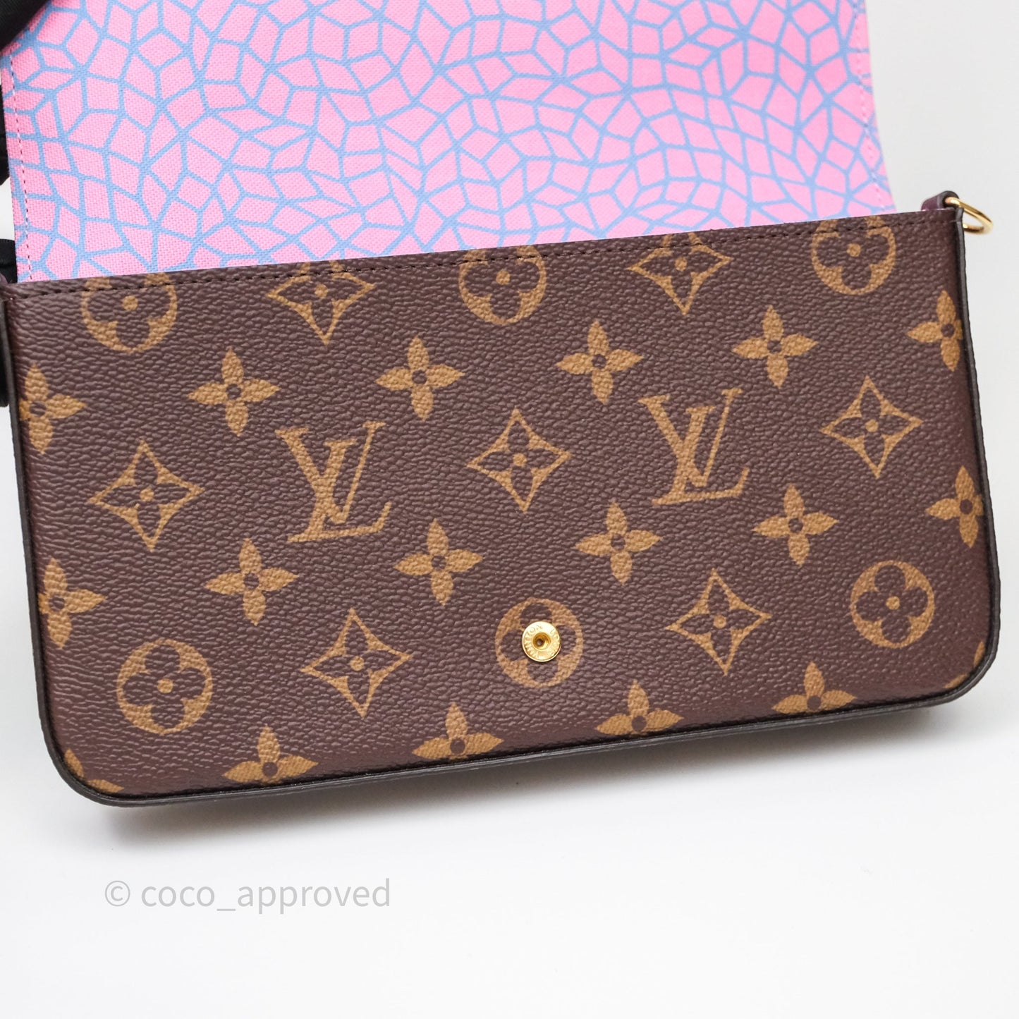 Louis Vuitton X Yayoi Kusama Pochette Felicie in Monogram Pumpkins