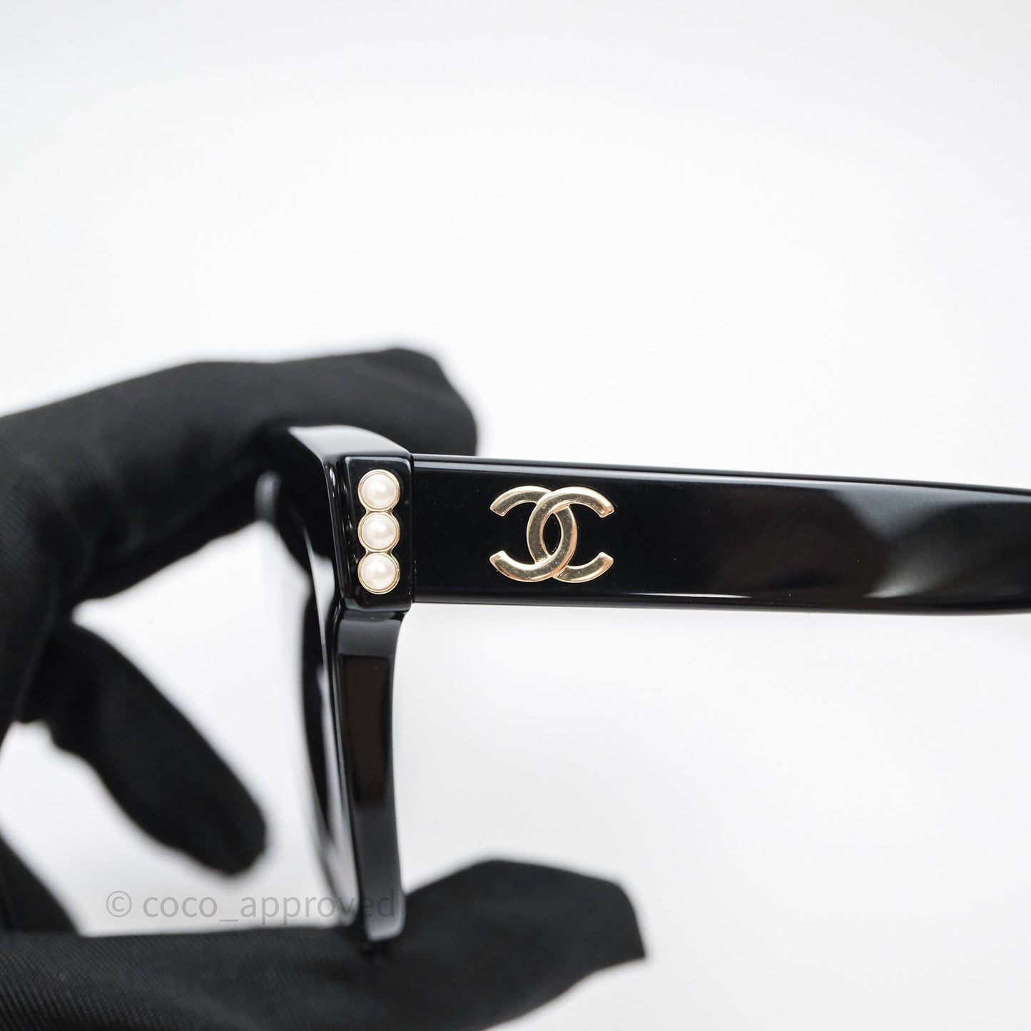 Chanel CC Pearl Sunglasses Black