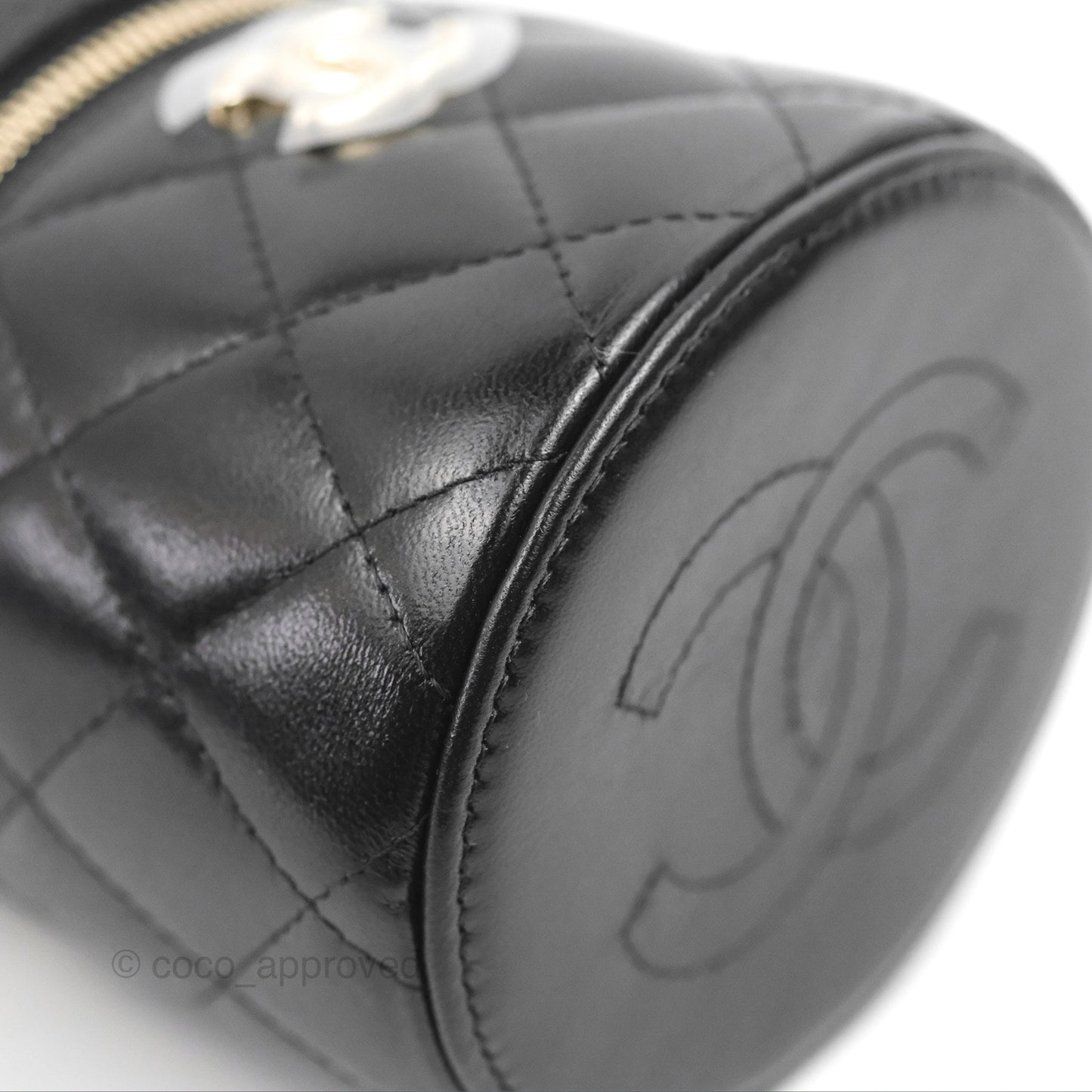 Chanel Mini Top Handle Vanity Case Black Shiny Lambskin Gold Hardware 22S