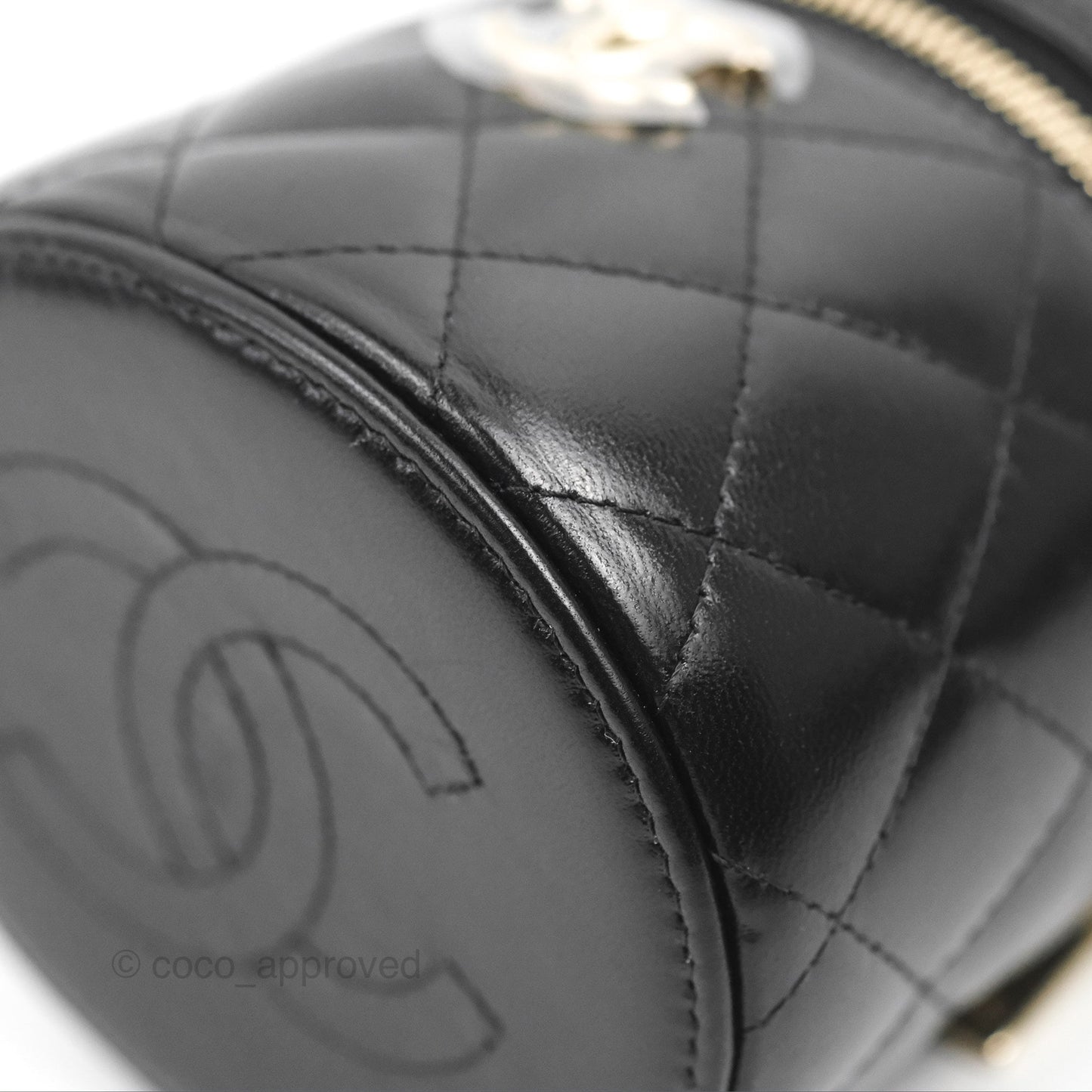 Chanel Mini Top Handle Vanity Case Black Shiny Lambskin Gold Hardware 22S