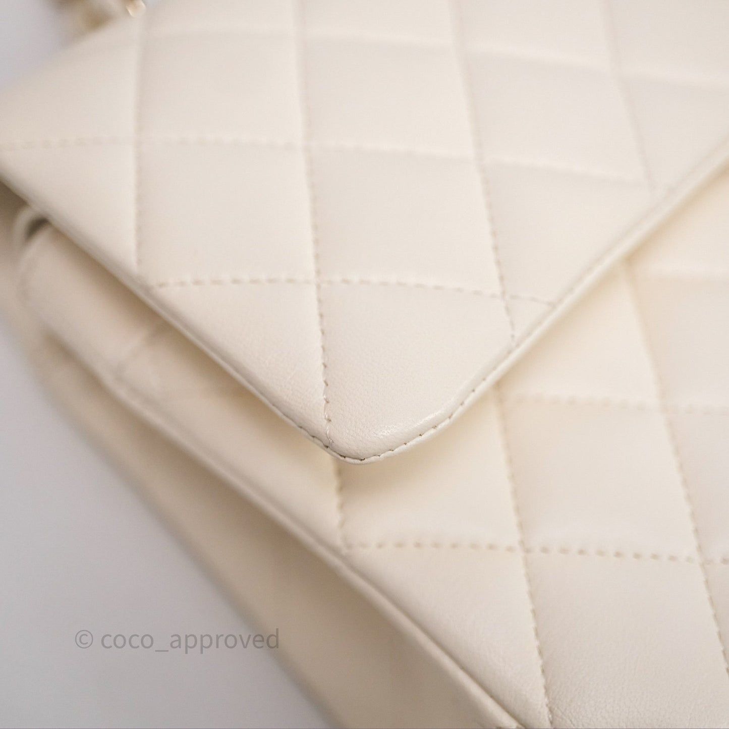 Chanel Classic M/L Medium Flap Quilted Ivory White Lambskin Gold Hardware