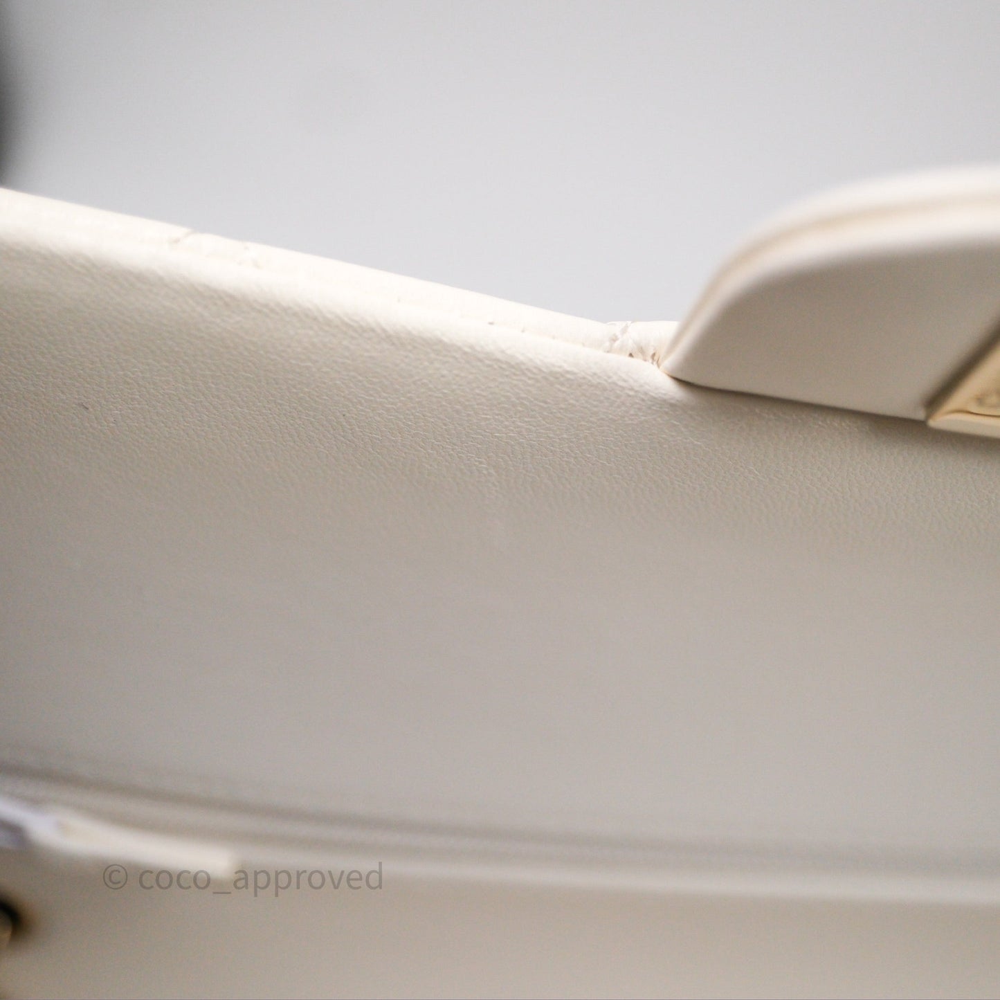 Chanel Classic M/L Medium Flap Quilted Ivory White Lambskin Gold Hardware