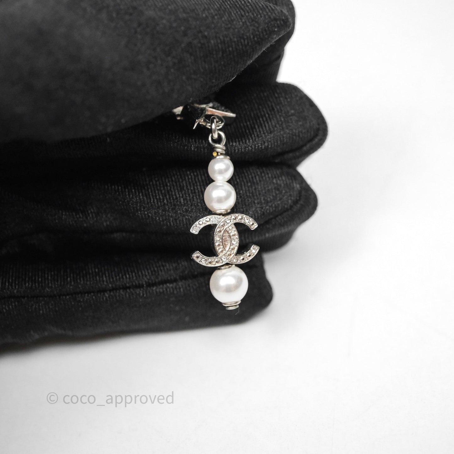 Chanel Crystal Pearl CC Star Drop Earrings Silver 20P