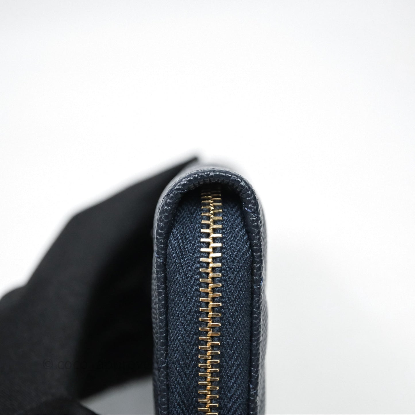 Chanel Quilted Zip Card Holder Navy Caviar Gold Hardware