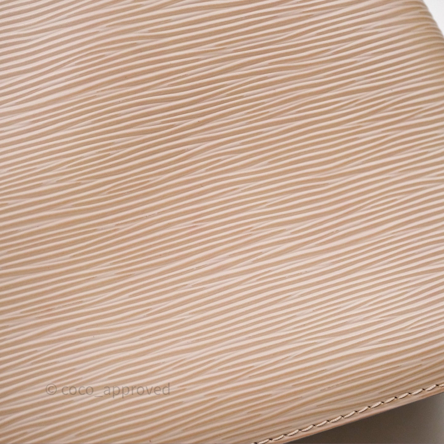 Louis Vuitton Neonoe BB Epi Beige