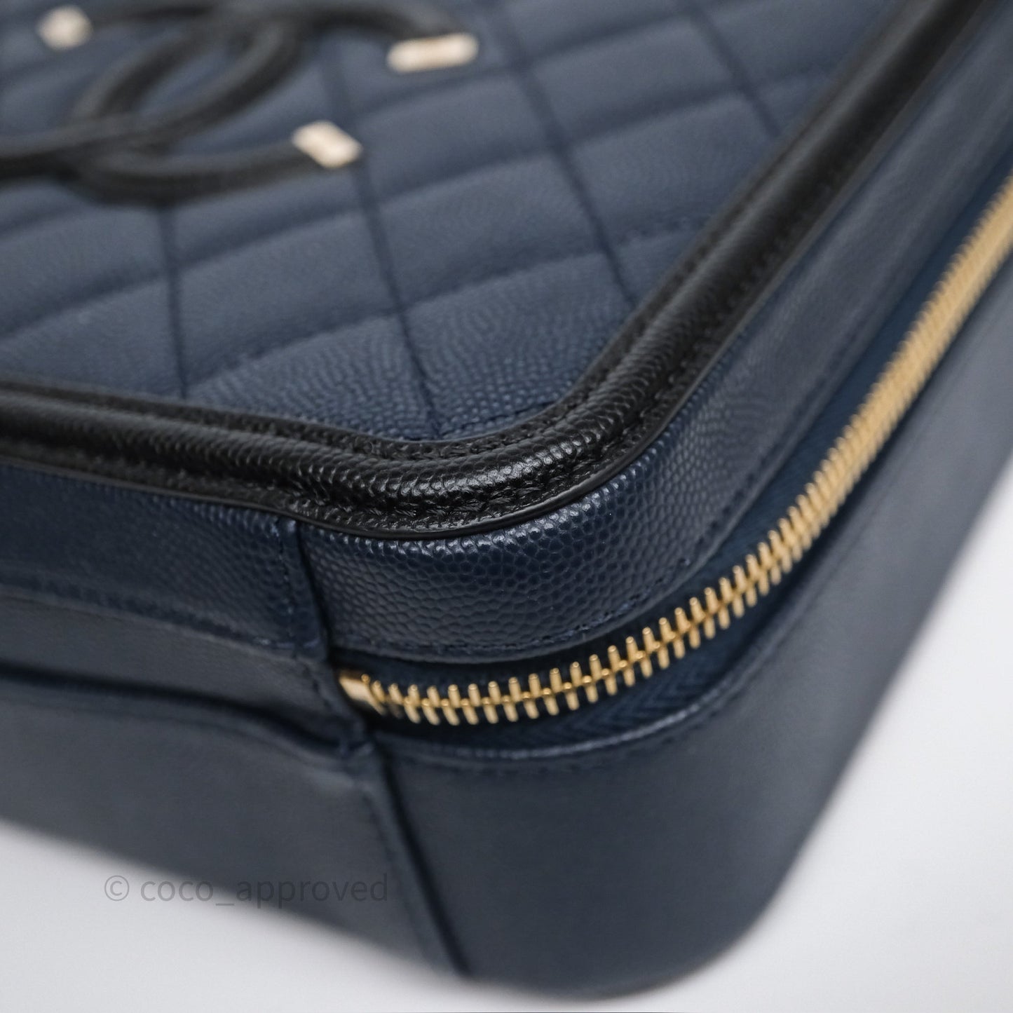 Chanel Quilted Medium CC Filigree Vanity Case Dark Navy Caviar Gold Hardware