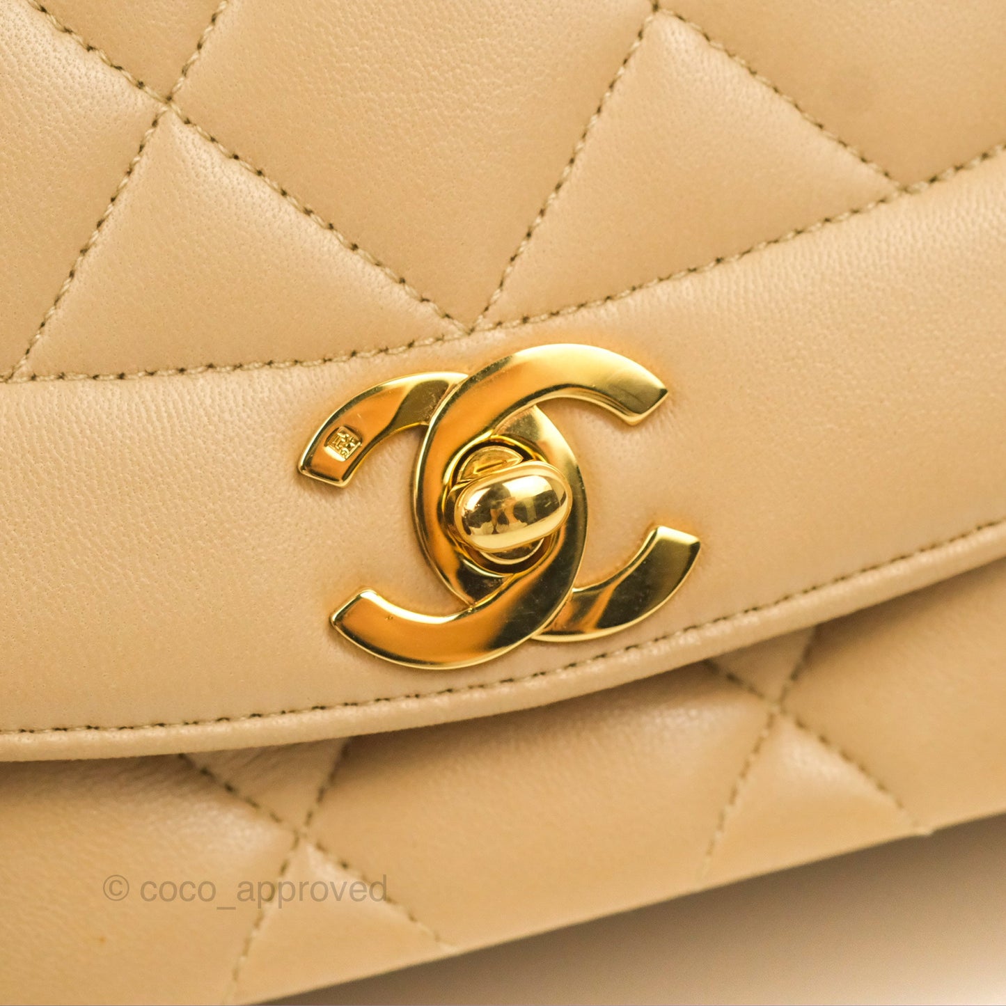Chanel Vintage Small Quilted Classic Diana Flap Bag Beige Lambskin 24K Gold Hardware