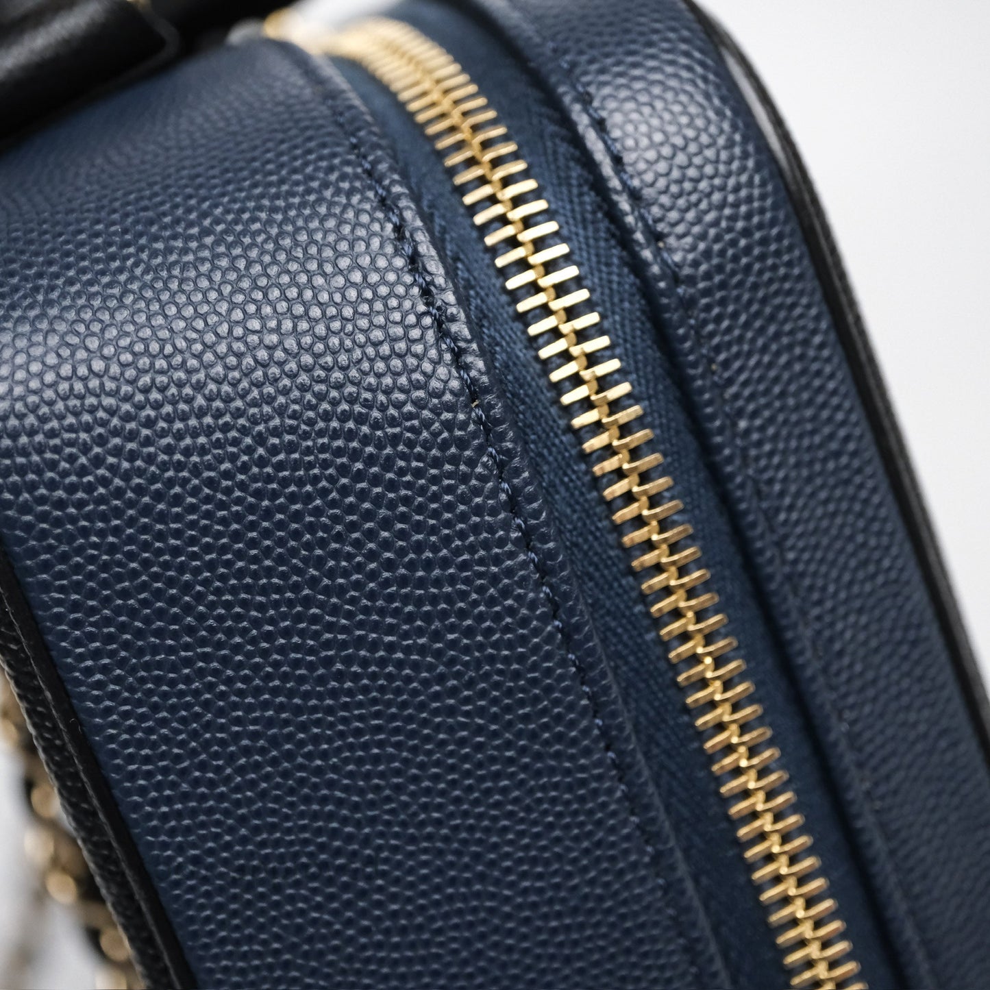 Chanel Quilted Medium CC Filigree Vanity Case Dark Navy Caviar Gold Hardware