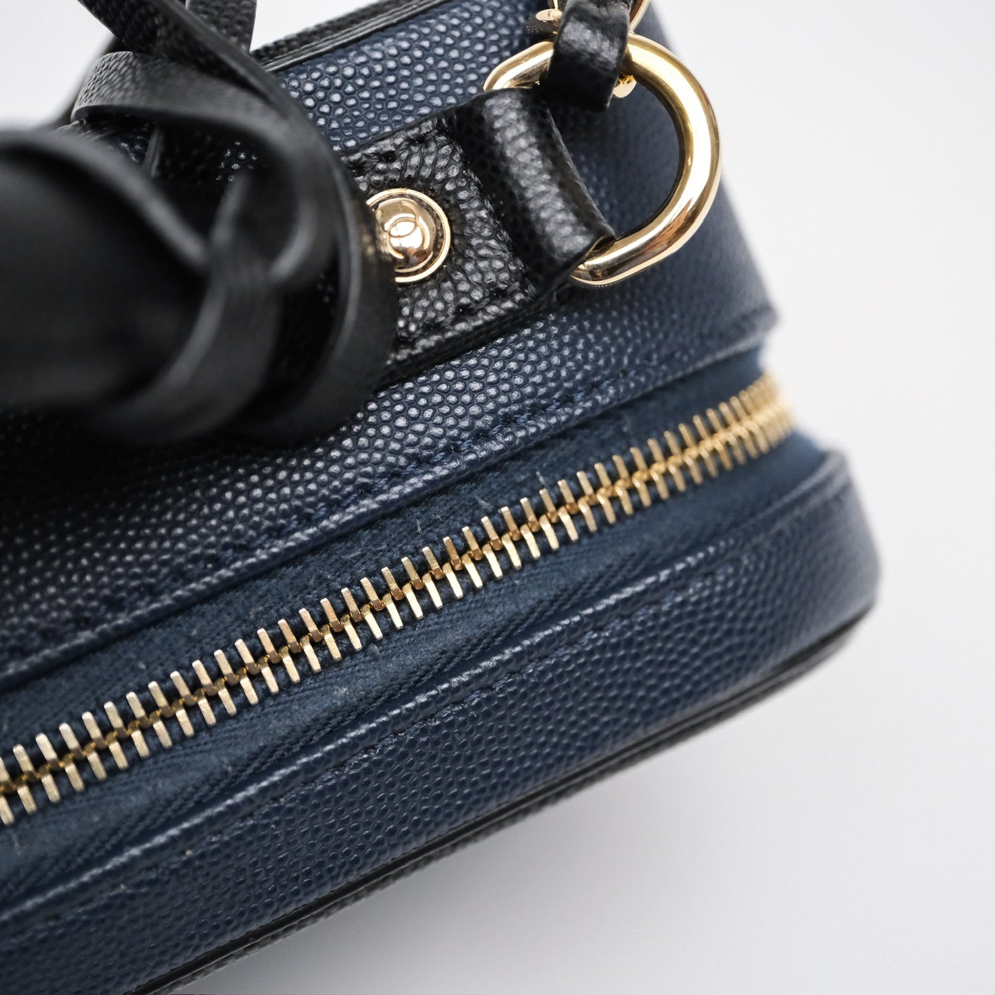 Chanel Quilted Medium CC Filigree Vanity Case Dark Navy Caviar Gold Hardware