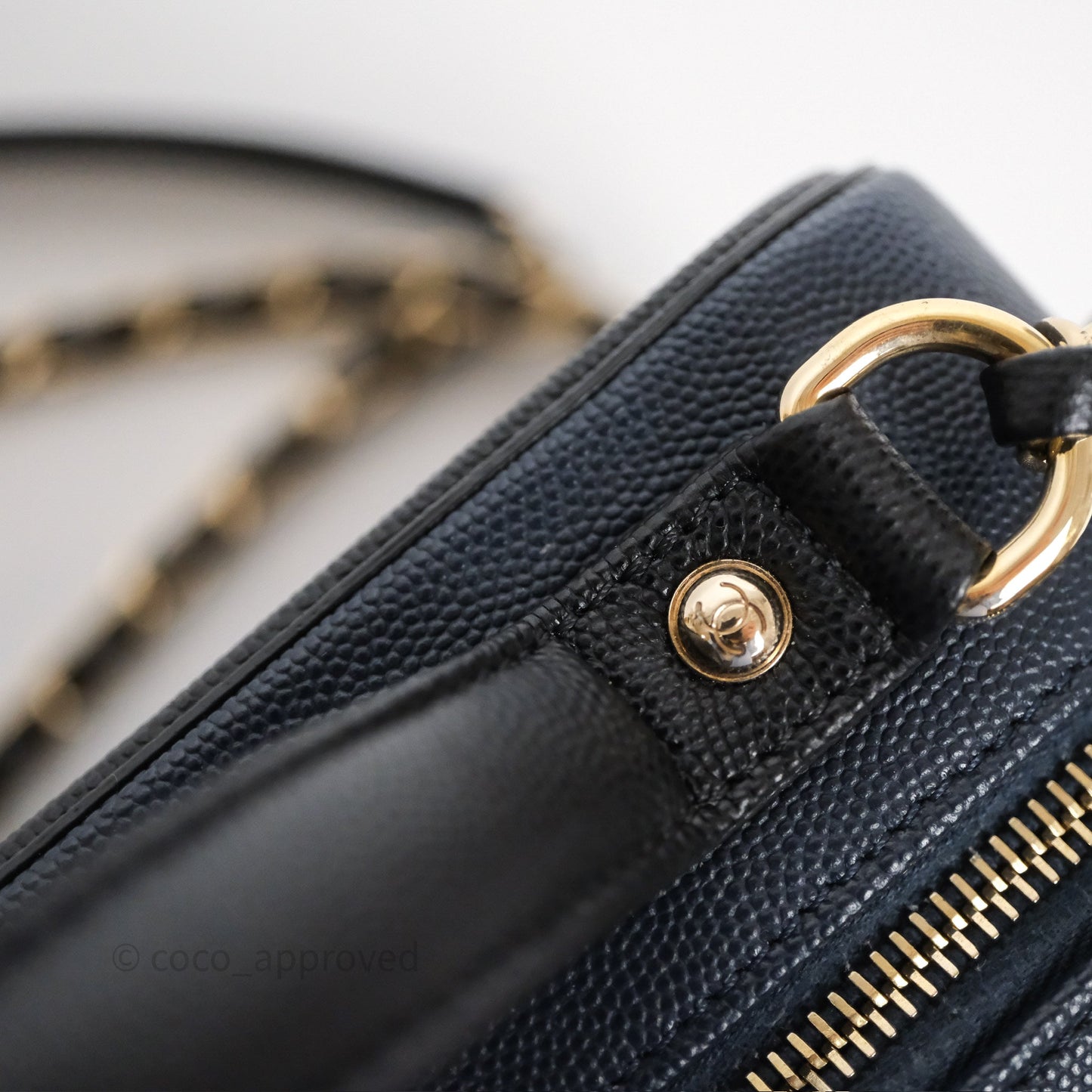 Chanel Quilted Medium CC Filigree Vanity Case Dark Navy Caviar Gold Hardware