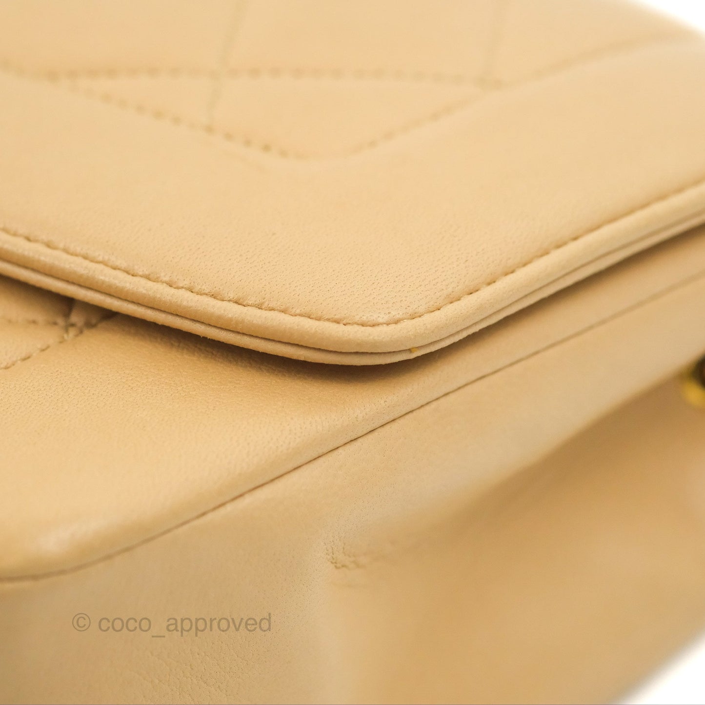Chanel Vintage Small Quilted Classic Diana Flap Bag Beige Lambskin 24K Gold Hardware