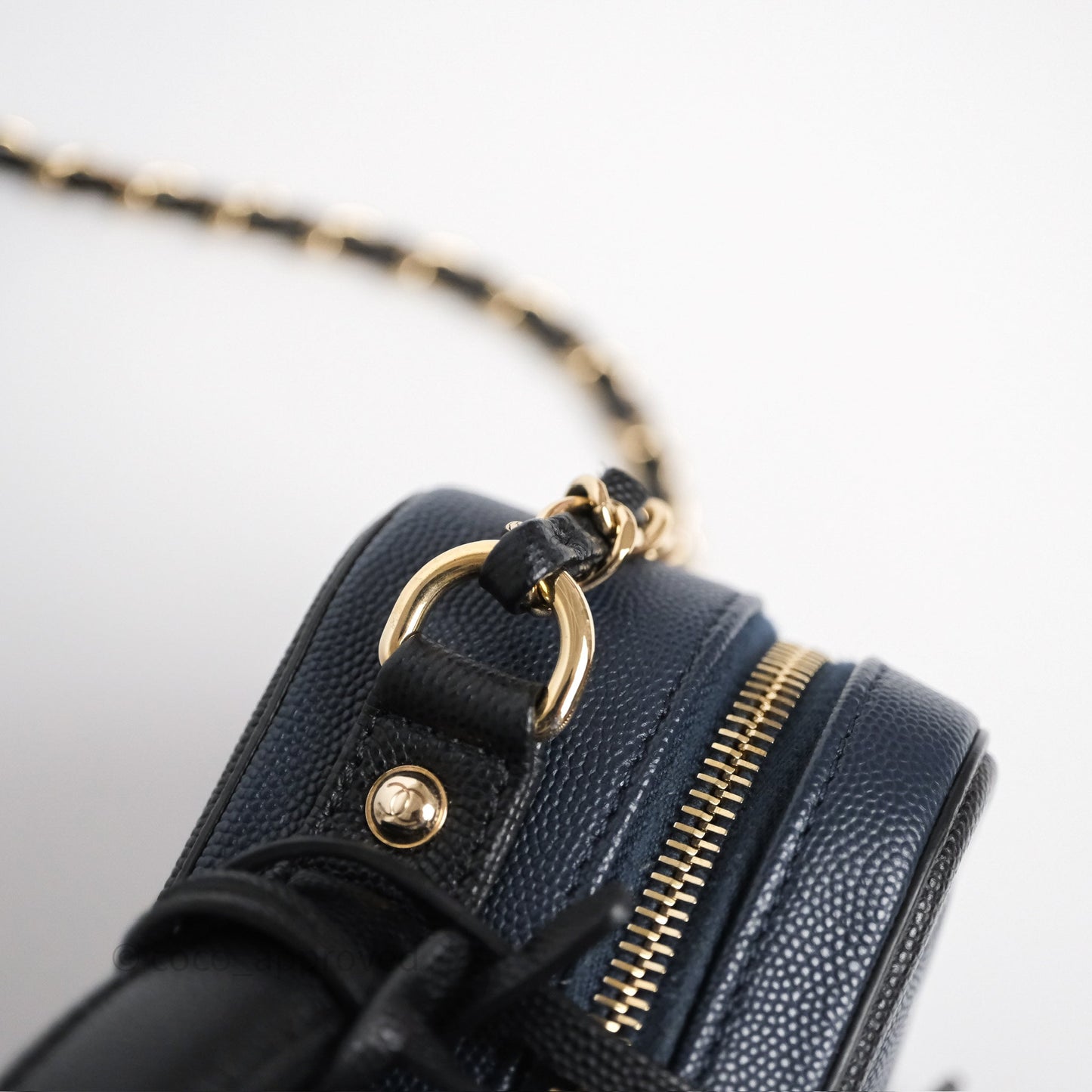 Chanel Quilted Medium CC Filigree Vanity Case Dark Navy Caviar Gold Hardware